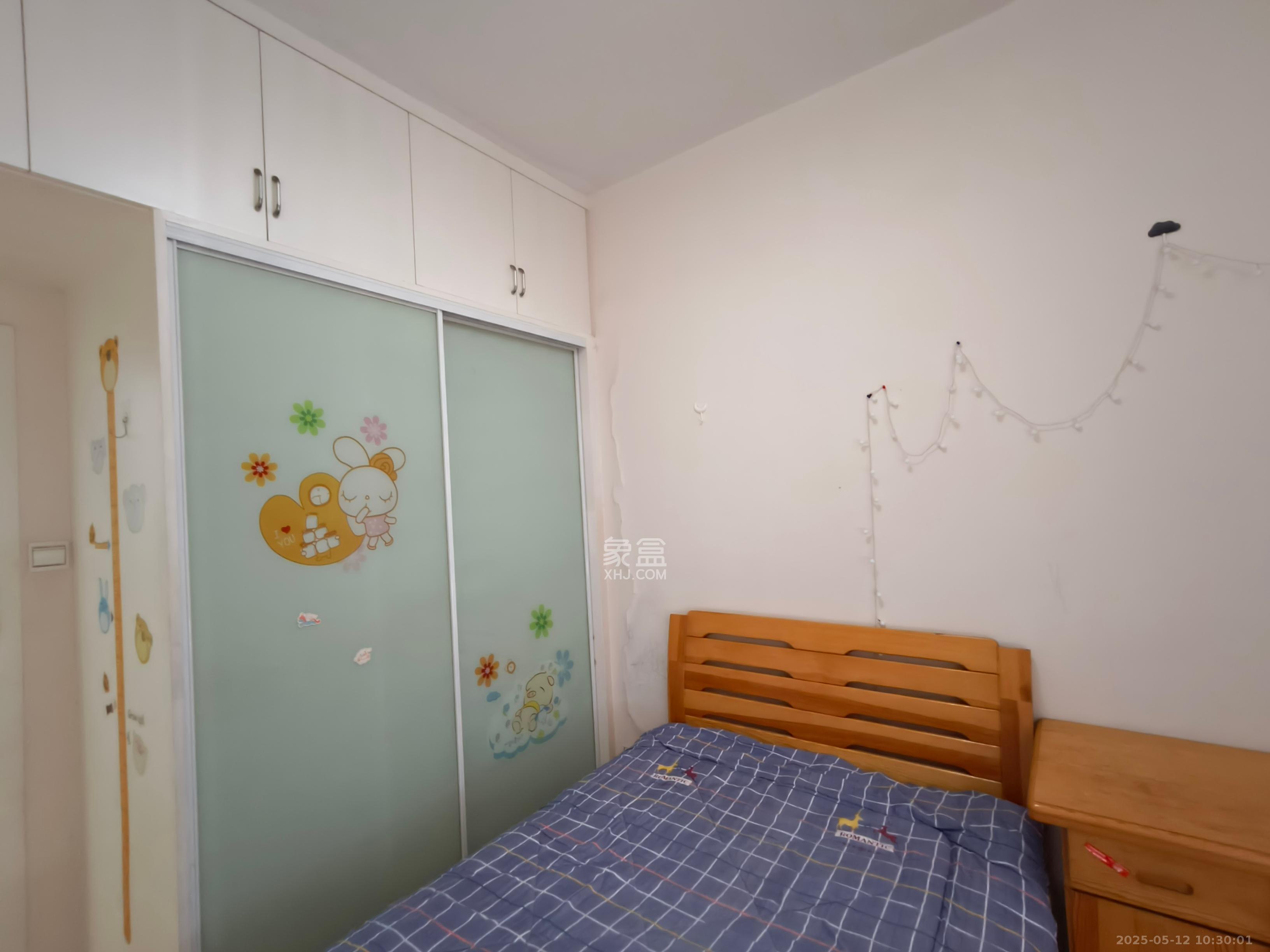 天赐良园  3室2厅1卫   2300.00元/月室内图