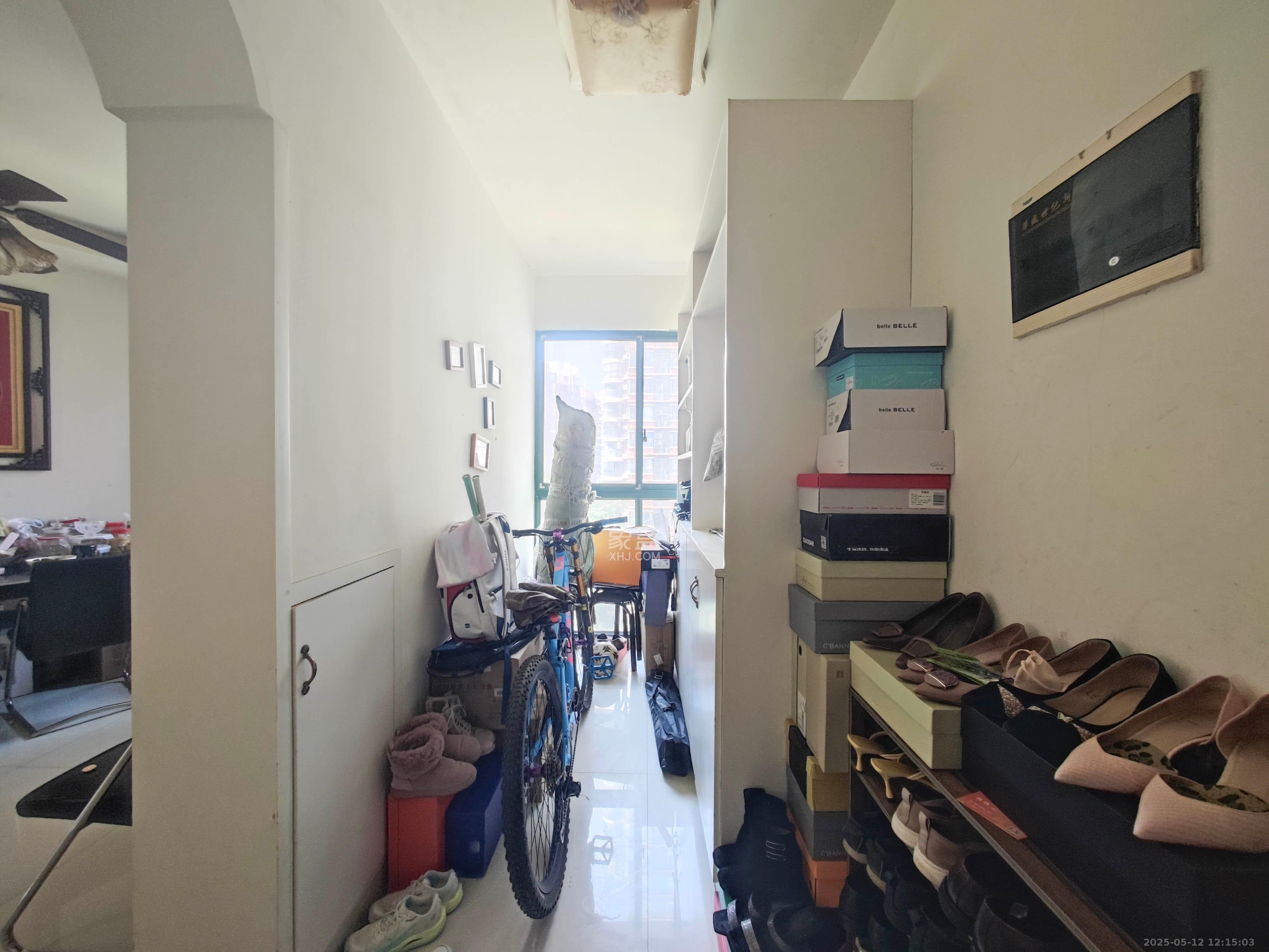 华盛世纪新城 3室2厅2卫 95.0万 华盛世纪新城 3室2厅2卫 95.0万阳台