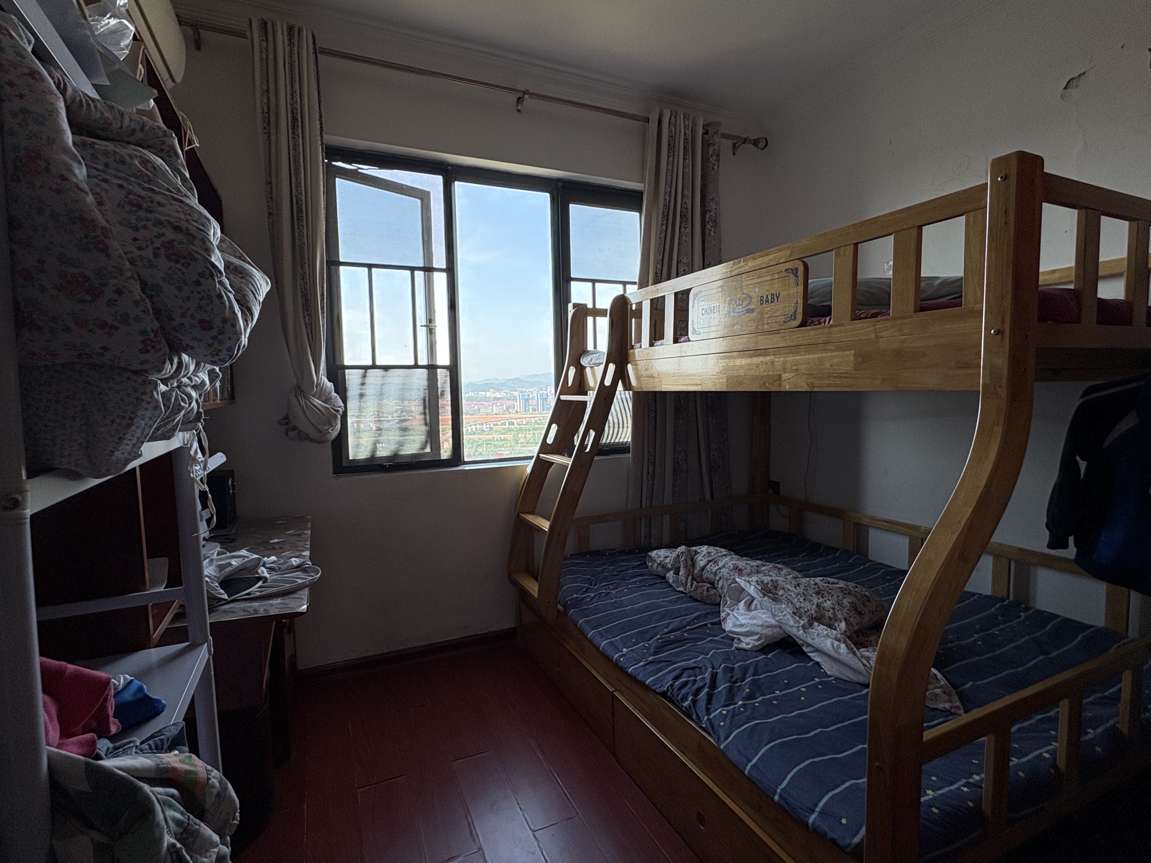 大同沁园  3室2厅2卫    2000.0元/月 大同沁园  3室2厅2卫    2000.0元/月室内图