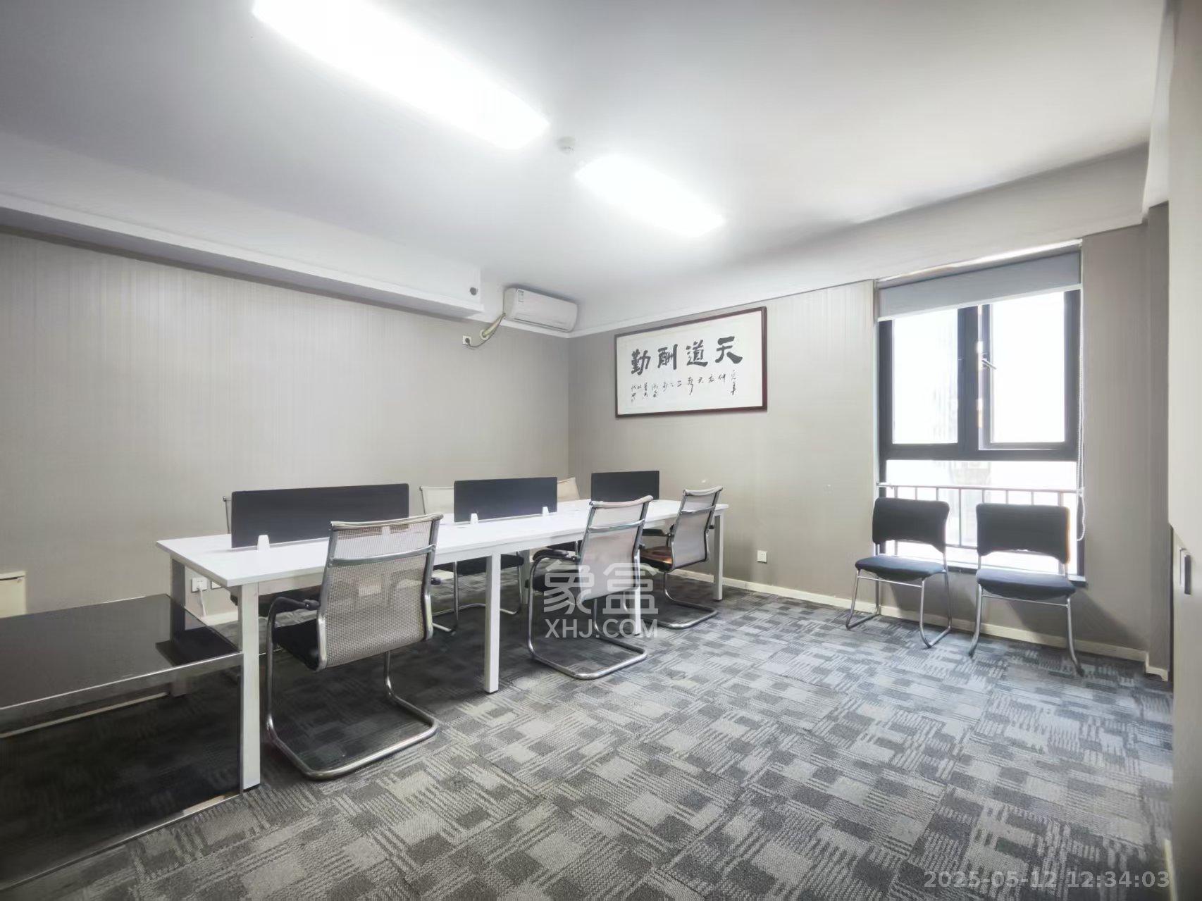 德思勤城市广场(宝格丽公寓) 1室0厅0卫 3500.0元/月 德思勤城市广场(宝格丽公寓) 1室0厅0卫 3500.0元/月室内图