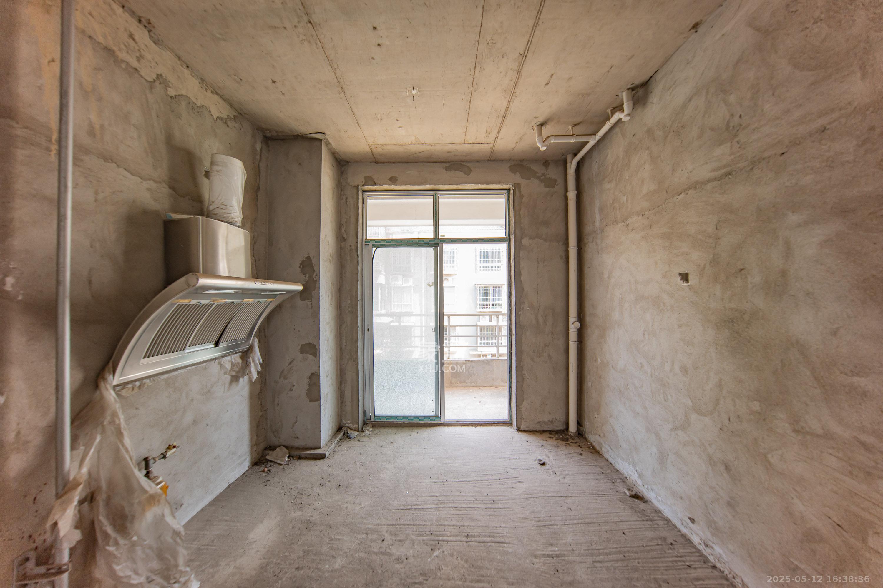 锑都家园 3室2厅2卫 48.6万 锑都家园 3室2厅2卫 48.6万厨房