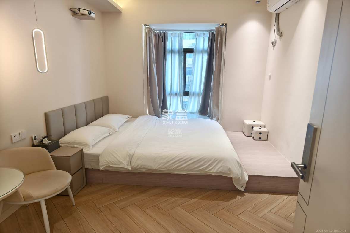 王府井公寓(福源公寓) 4室2厅2卫 4500.0元/月 王府井公寓(福源公寓) 4室2厅2卫 4500.0元/月室内图