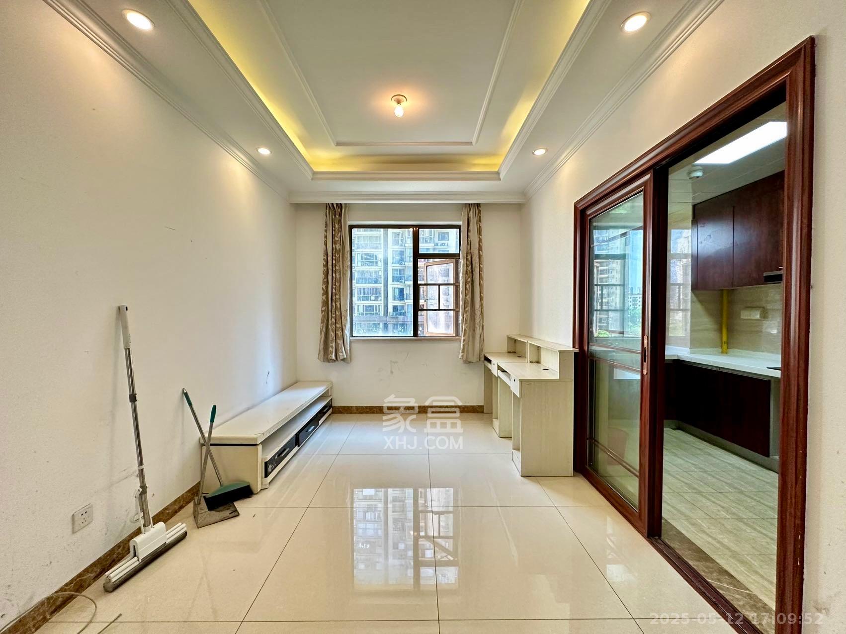 江山帝景哈佛  4室4厅2卫    2600.0元/月 江山帝景哈佛  4室4厅2卫    2600.0元/月室内图