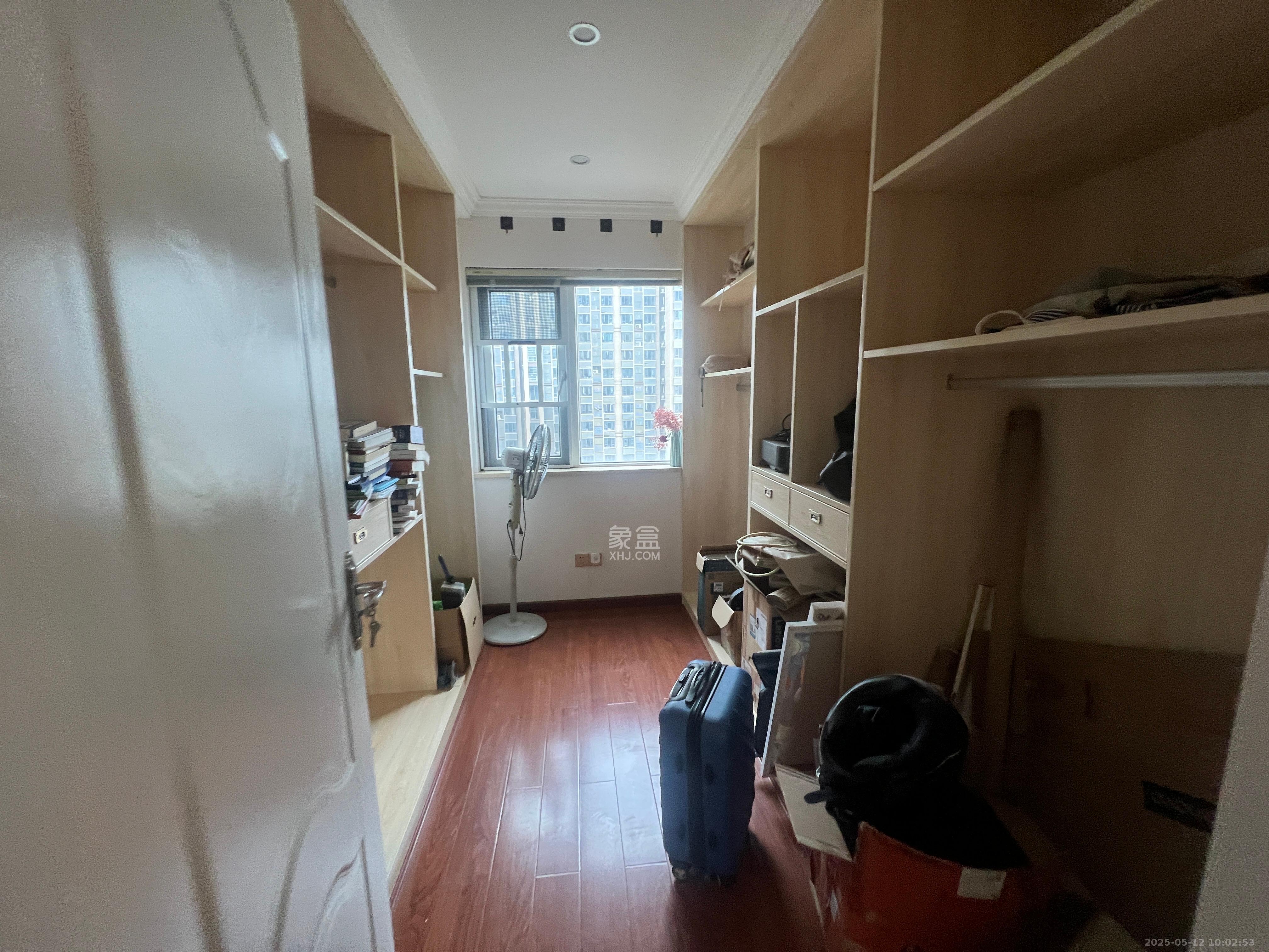 荣盛花语城 3室2厅1卫 1500.0元/月 荣盛花语城 3室2厅1卫 1500.0元/月室内图