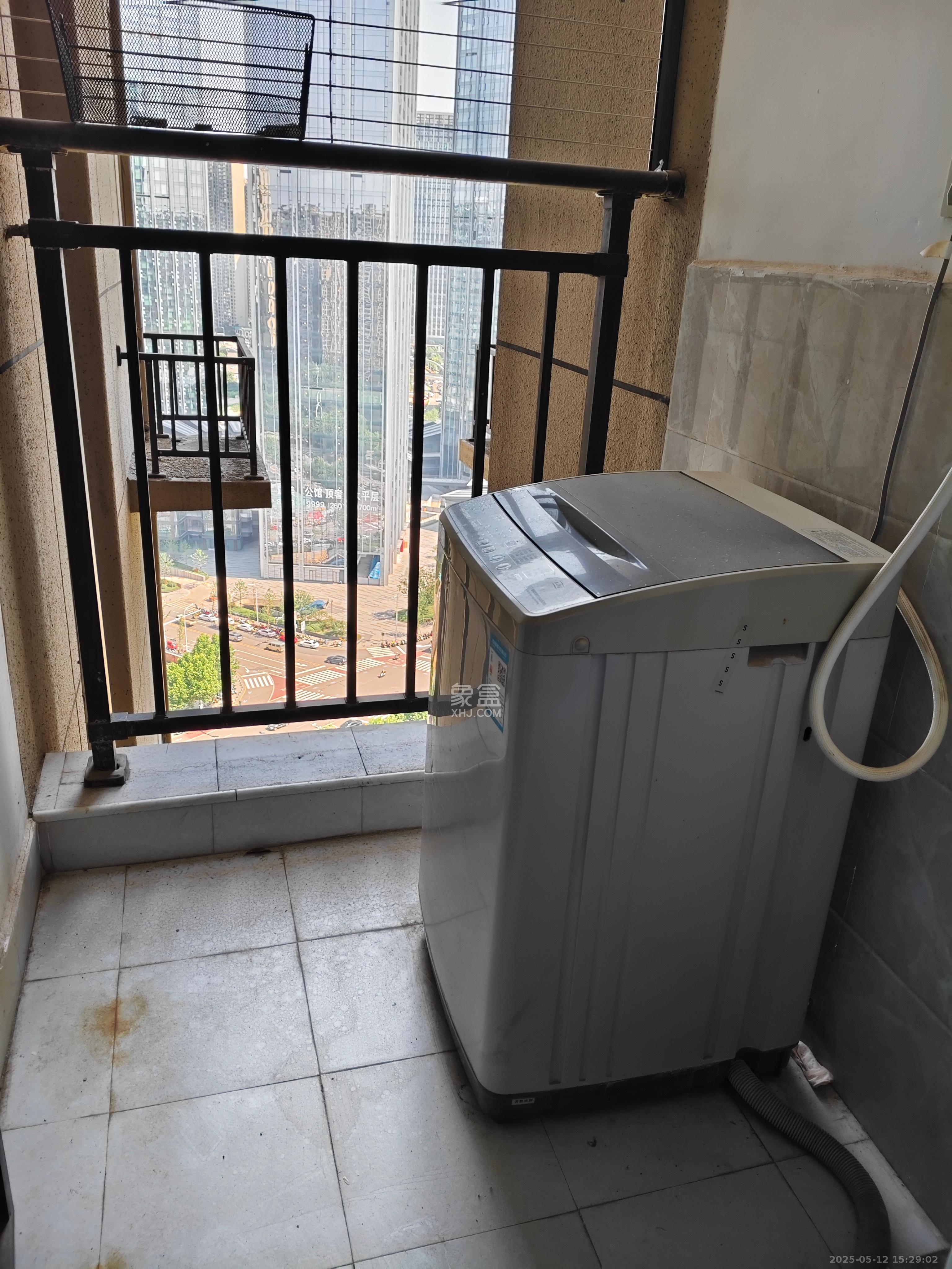 中国铁建梅溪青秀二期  3室2厅2卫   2600.00元/月室内图