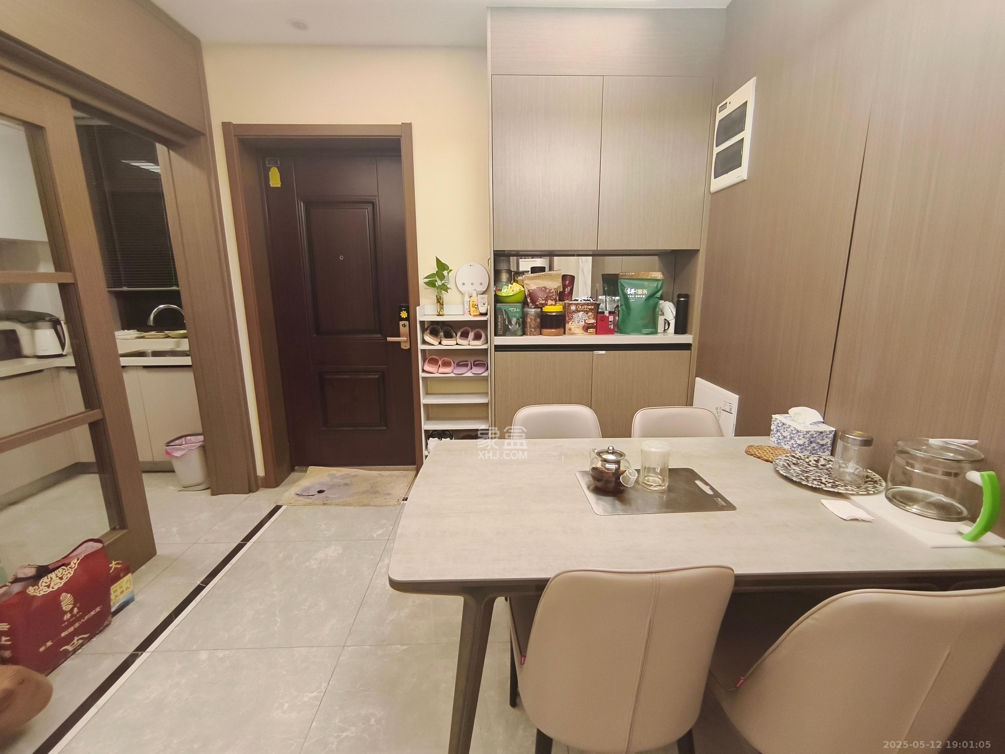 龙湖铂金中心（龙湖春江郦城）  3室2厅2卫   4800.00元/月室内图