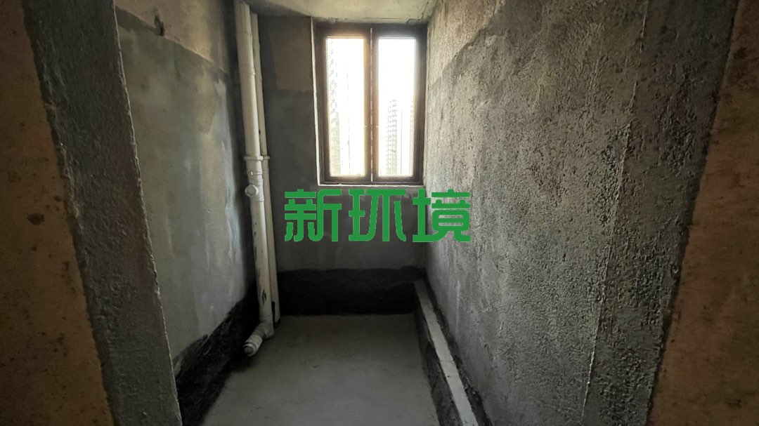 山水印象澜庭  3室2厅2卫   85.80万客厅