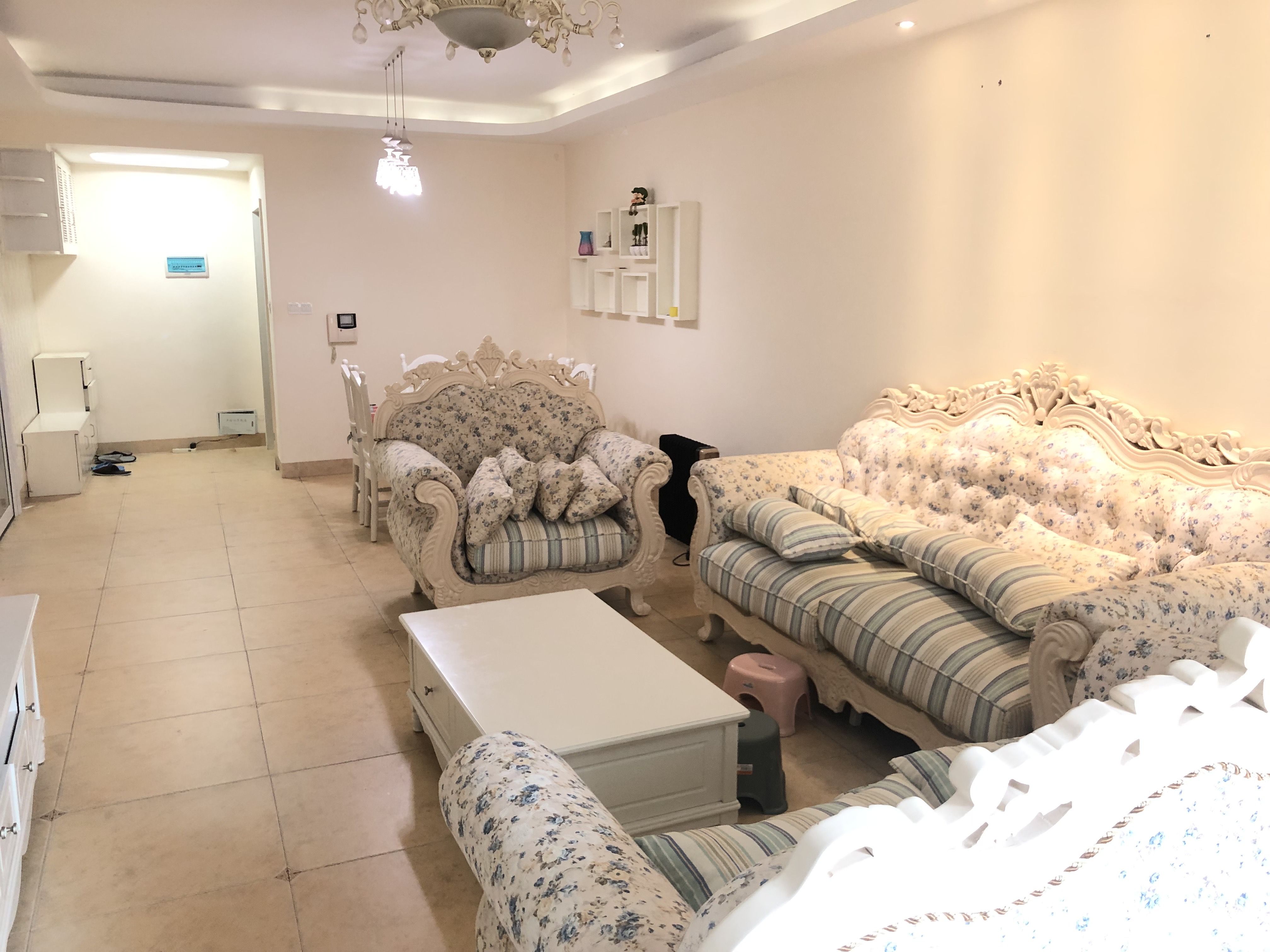 锦绣湘城  3室0厅0卫   2100.00元/月