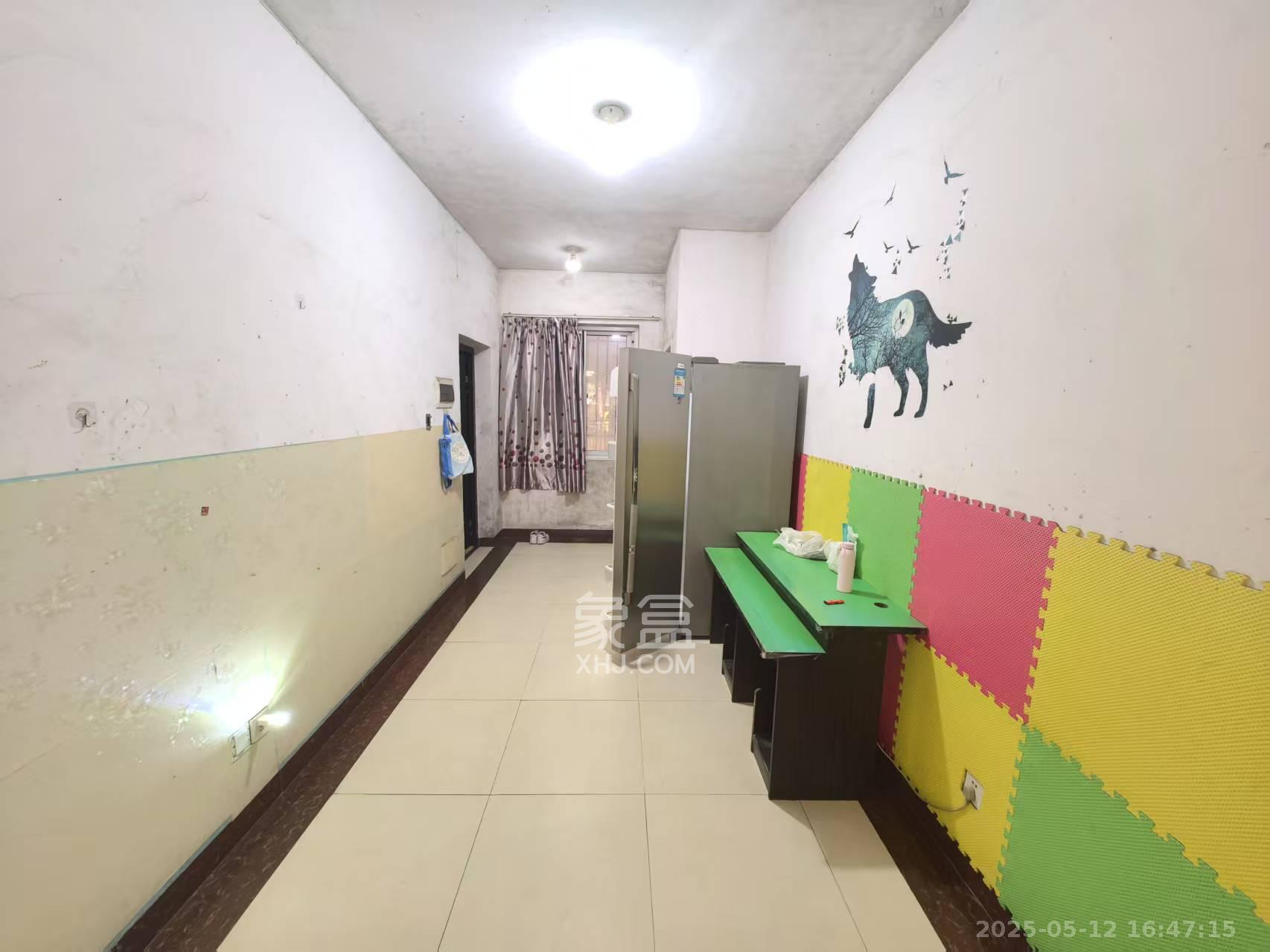 世景华庭 2室1厅1卫 1600.0元/月 世景华庭 2室1厅1卫 1600.0元/月室内图