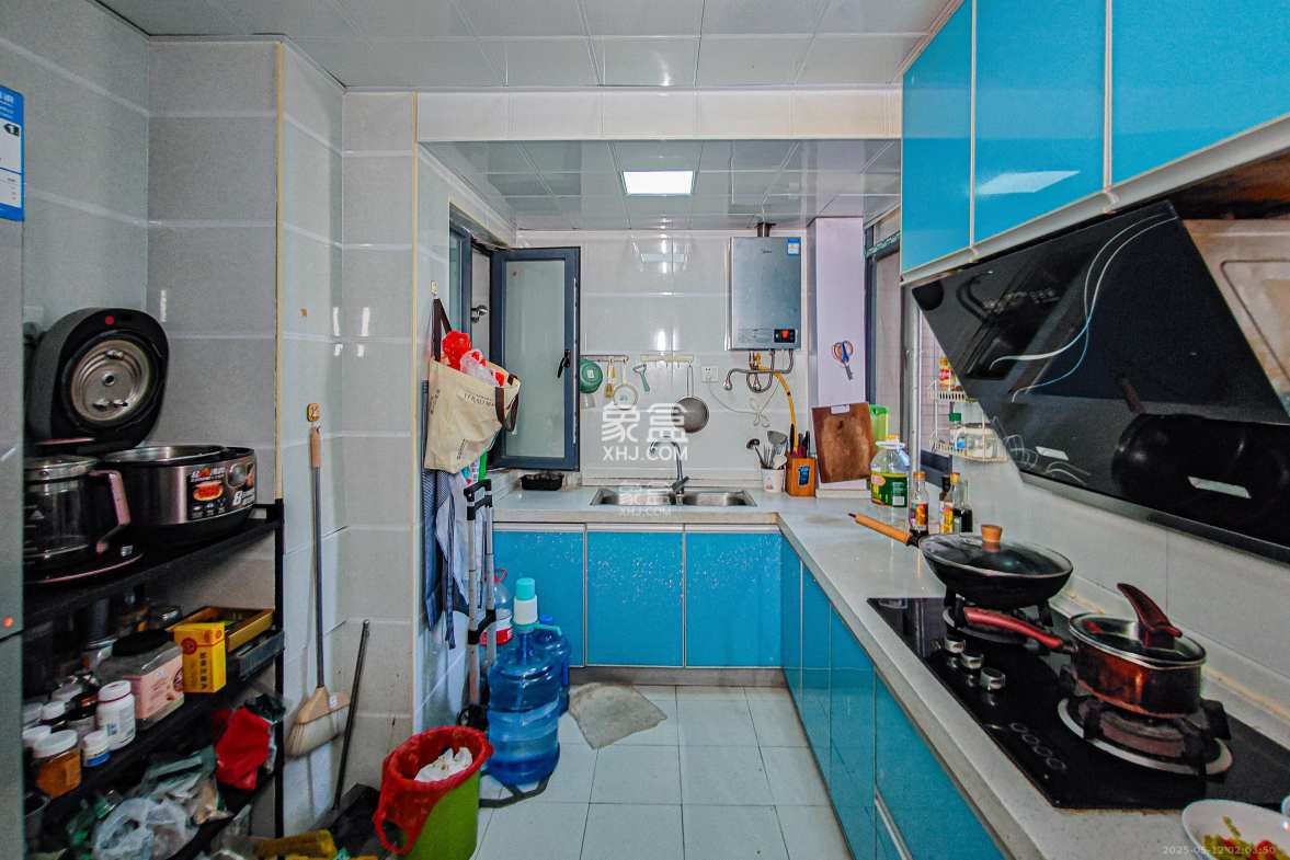 钱隆首府(福晟御园)  2室2厅1卫    80.0万 钱隆首府(福晟御园)  2室2厅1卫    80.0万厨房