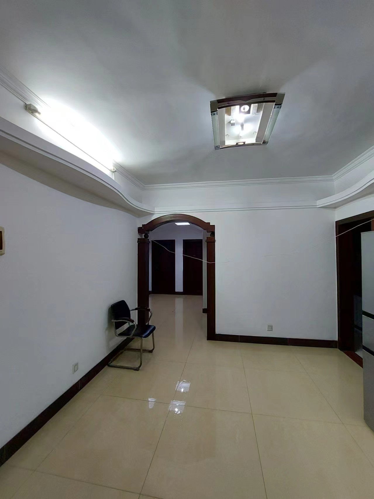 国贸花园  4室2厅2卫    143.0万 国贸花园  4室2厅2卫    143.0万室内图