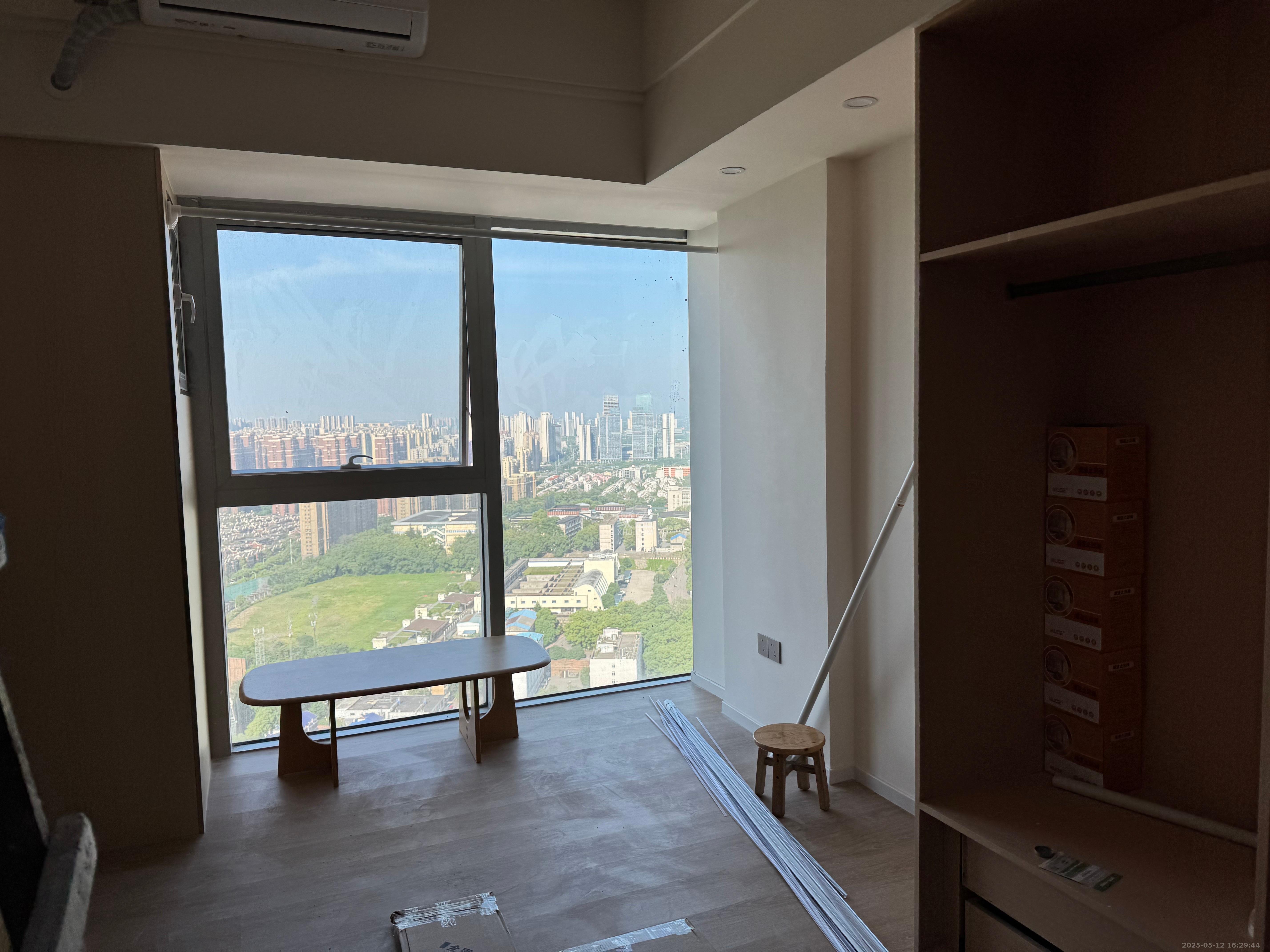 恒大誉府(融誉商业中心) 1室1厅1卫 2000.0元/月 恒大誉府(融誉商业中心) 1室1厅1卫 2000.0元/月室内图