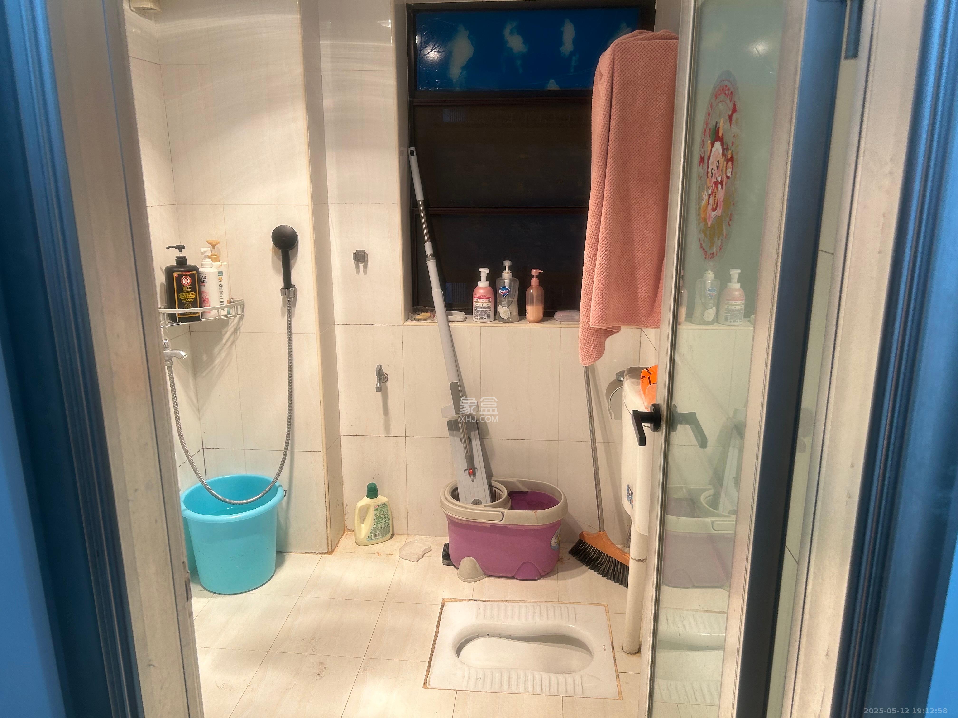 上东辛顿公寓 2室2厅2卫 2400.0元/月 上东辛顿公寓 2室2厅2卫 2400.0元/月室内图