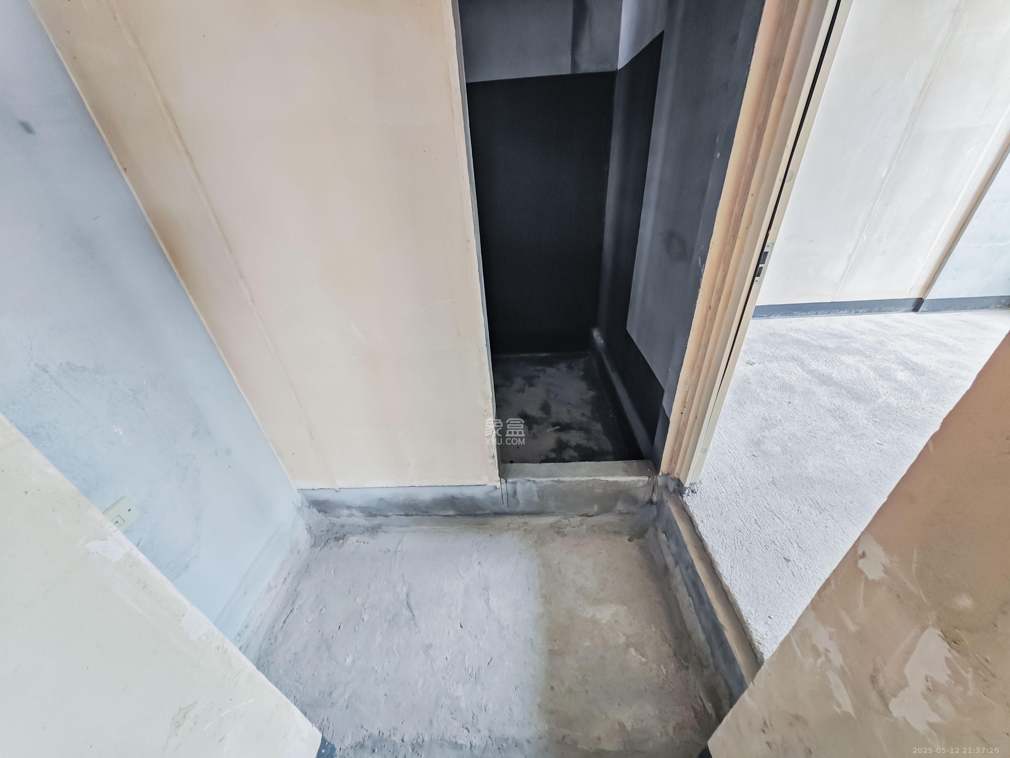 建发玖洲观澜  4室2厅2卫   185.00万其他