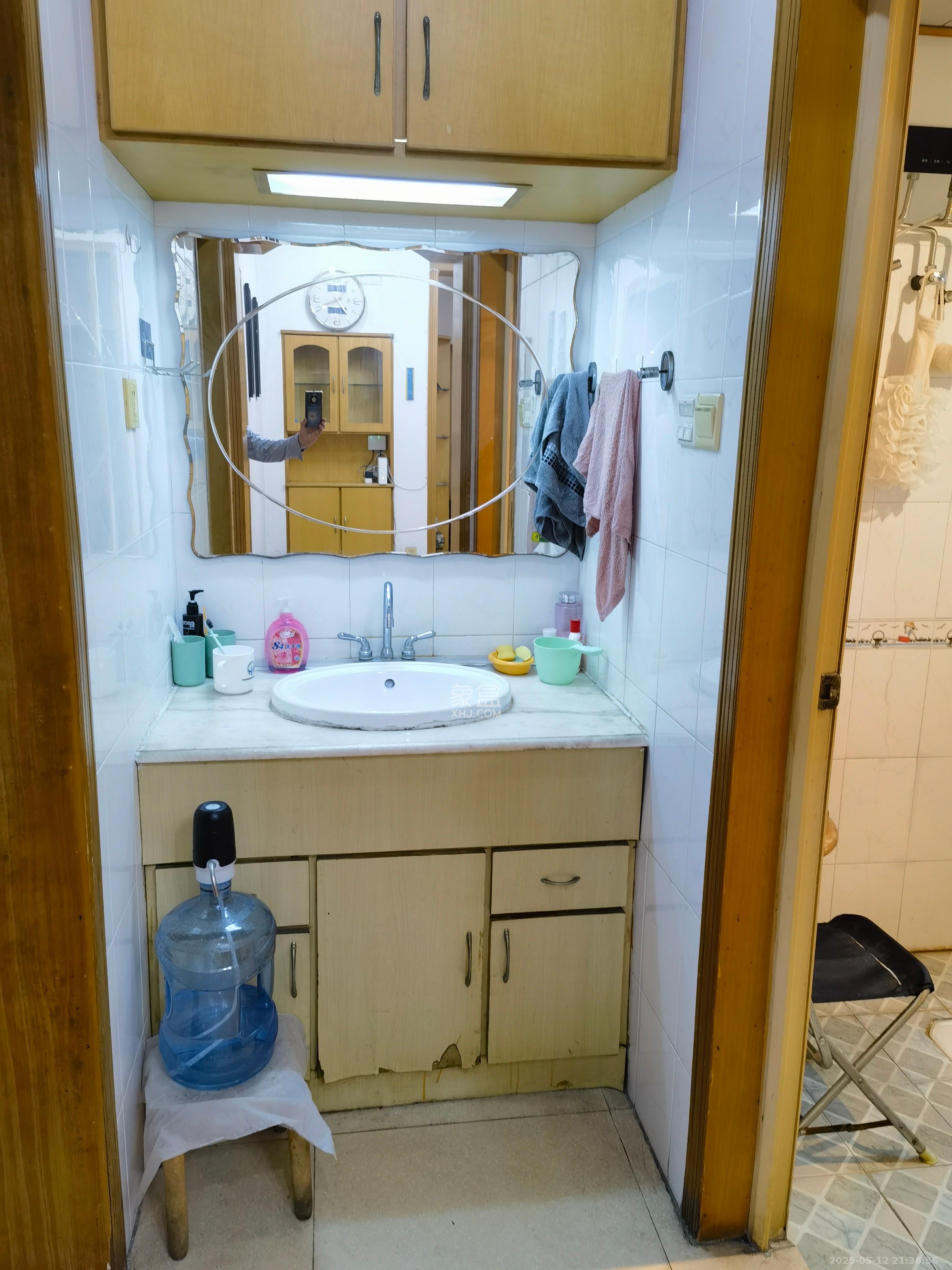 咸嘉新村嘉明苑  3室2厅2卫    2300.0元/月室内图