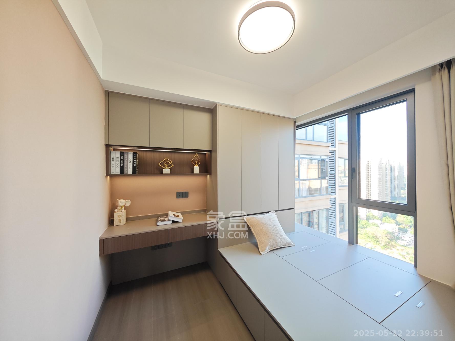 中建嘉和城  3室2厅1卫    95.8万 中建嘉和城  3室2厅1卫    95.8万卧室