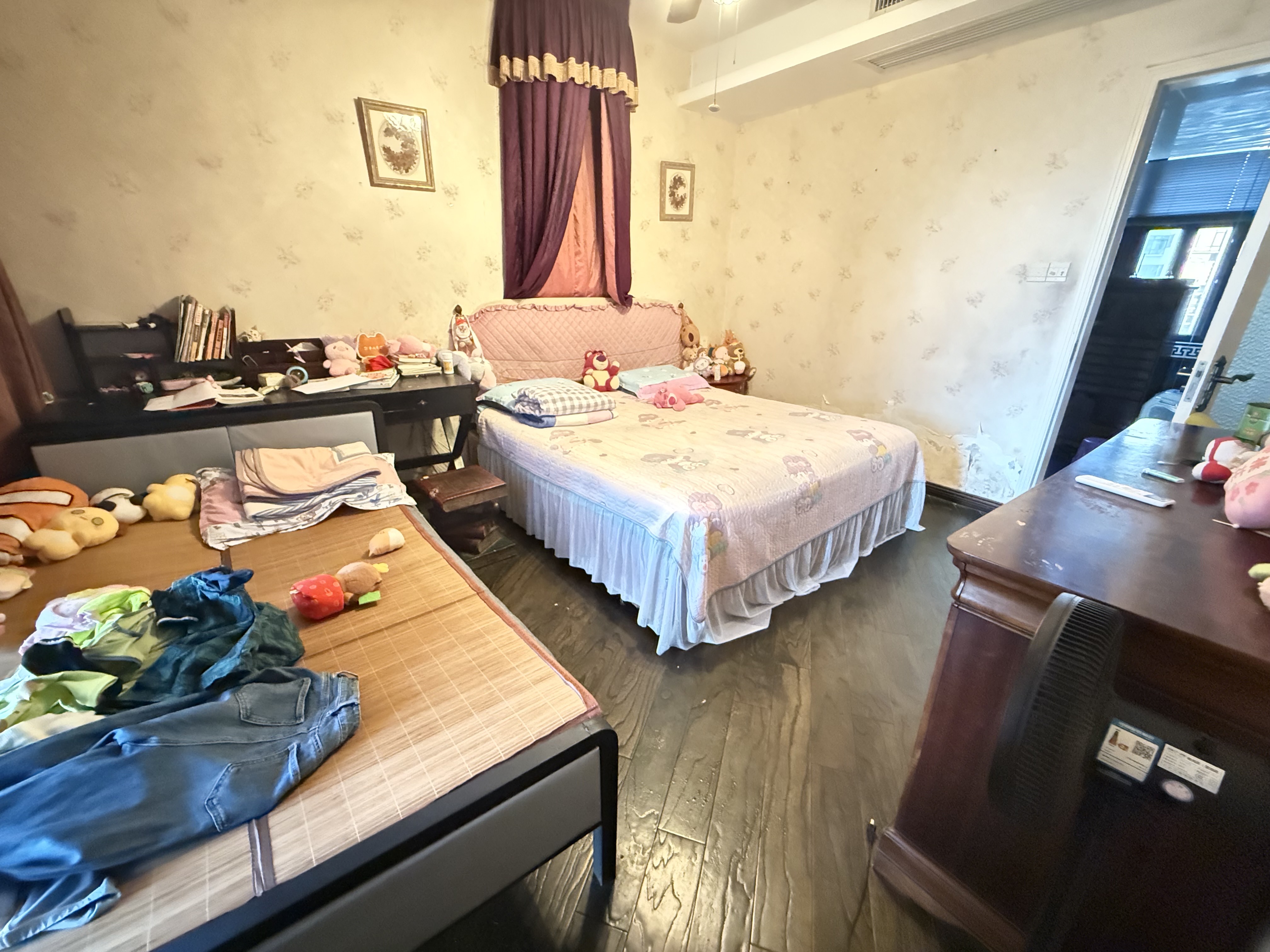 环强御景湾  3室2厅2卫   308.00万客厅