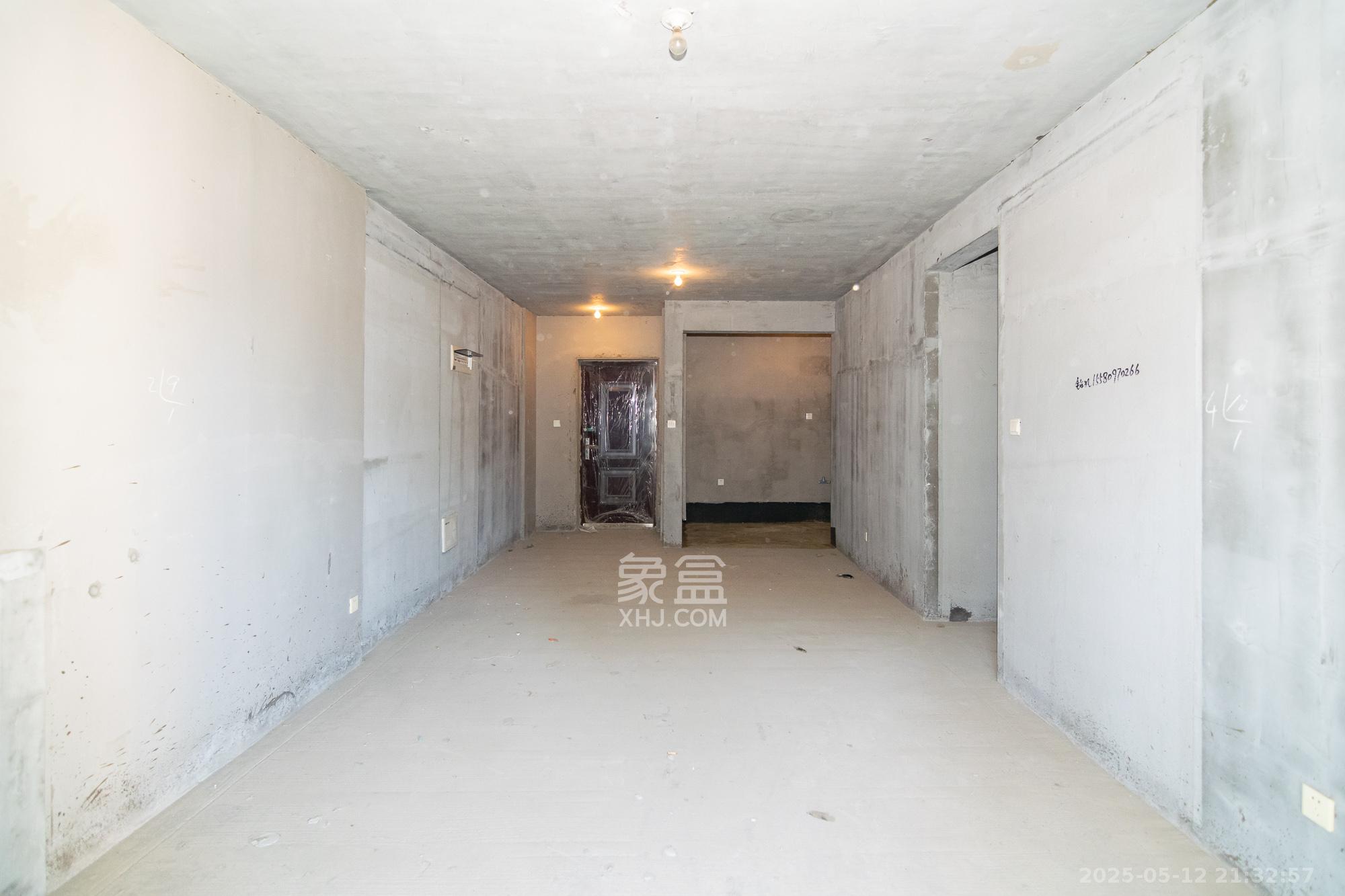 澳海望洲府  3室2厅2卫    75.0万 澳海望洲府  3室2厅2卫    75.0万客厅