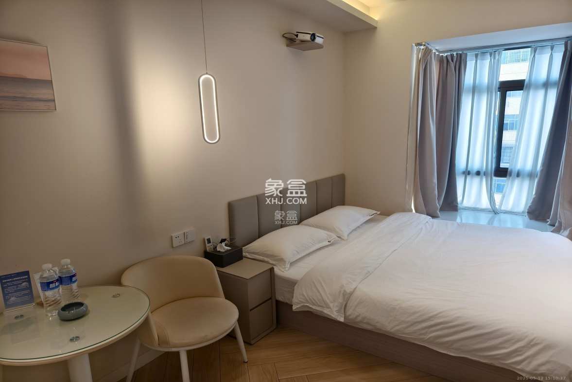 王府井公寓(福源公寓) 4室2厅2卫 4500.0元/月 王府井公寓(福源公寓) 4室2厅2卫 4500.0元/月室内图