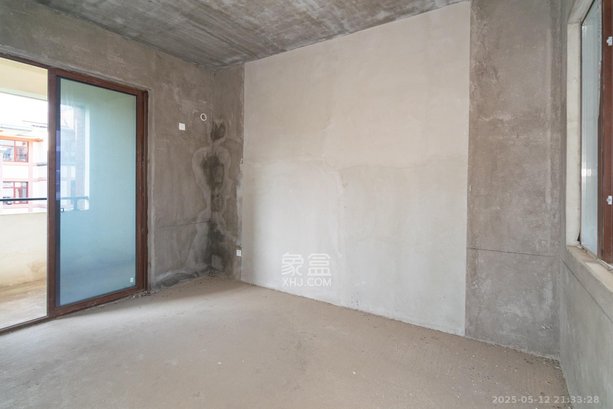 熙庭原著(房聚云台府)  6室2厅2卫    146.0万 熙庭原著(房聚云台府)  6室2厅2卫    146.0万卧室