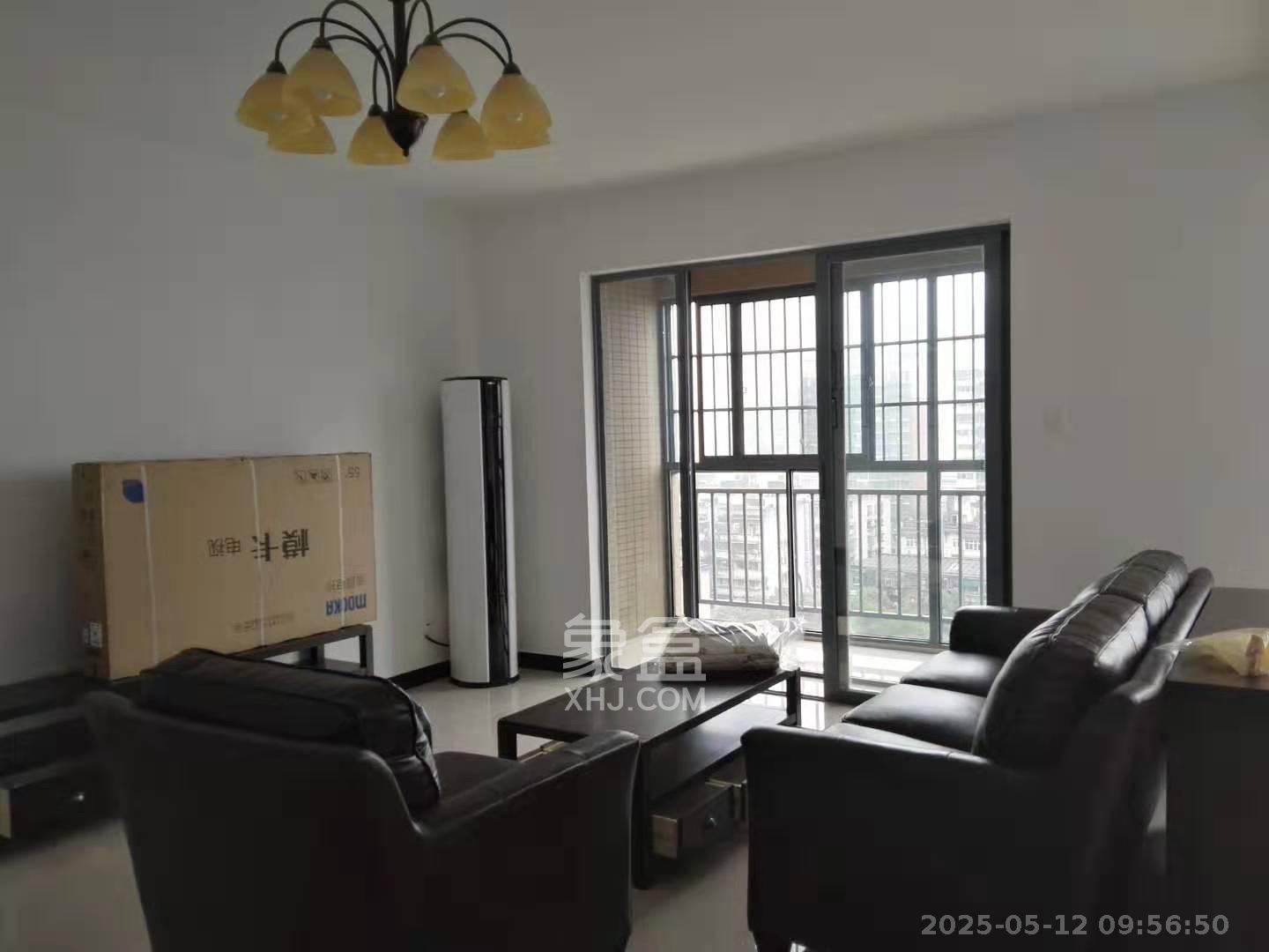 万博汇  3室2厅2卫   4300.00元/月
