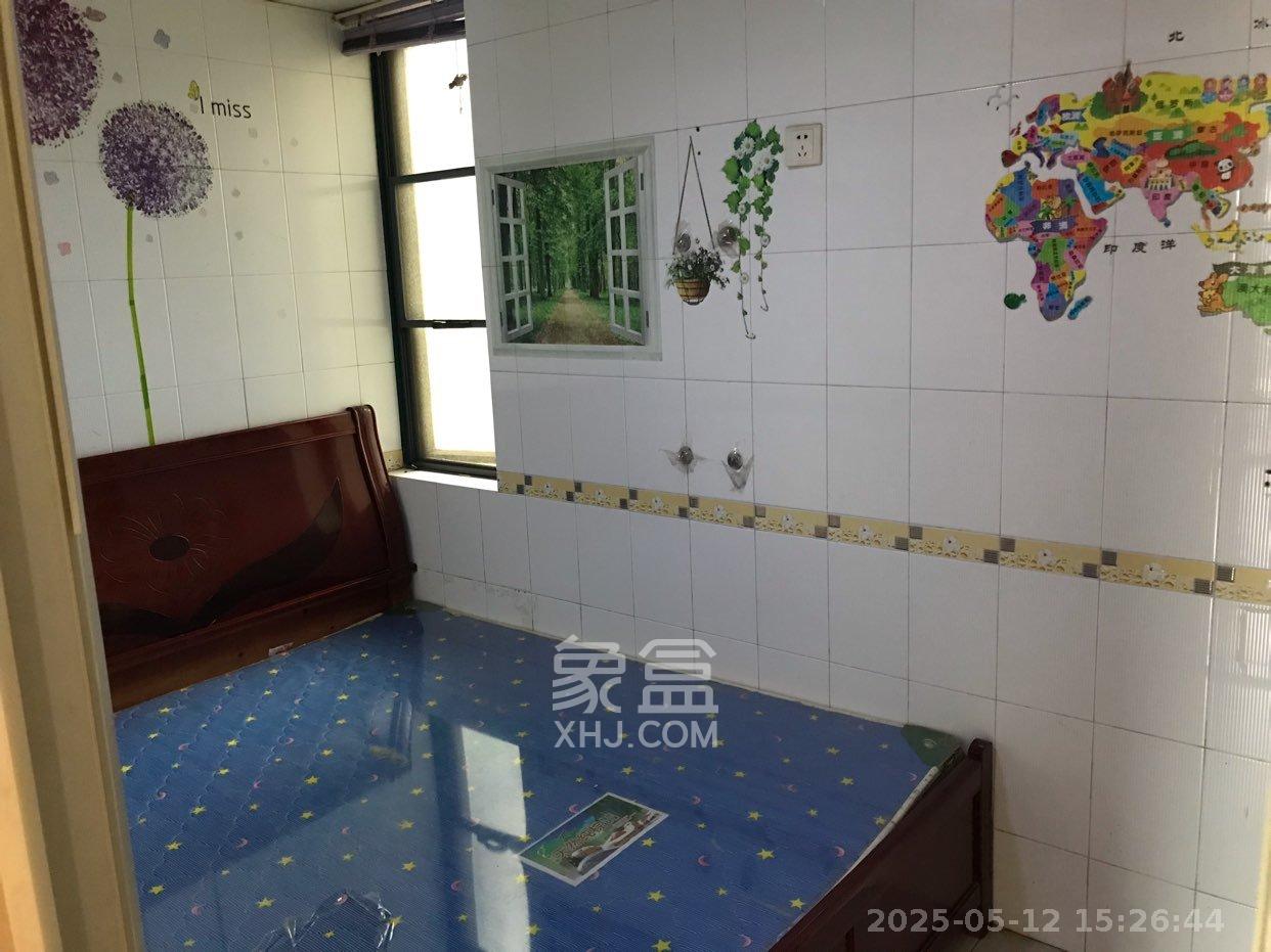 东方新城  2室1厅1卫   1600.00元/月室内图