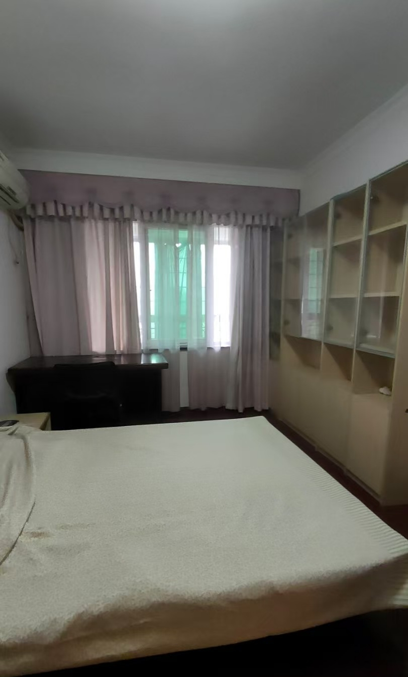 蒸湘世纪城 4室2厅2卫 1900.0元/月 蒸湘世纪城 4室2厅2卫 1900.0元/月室内图