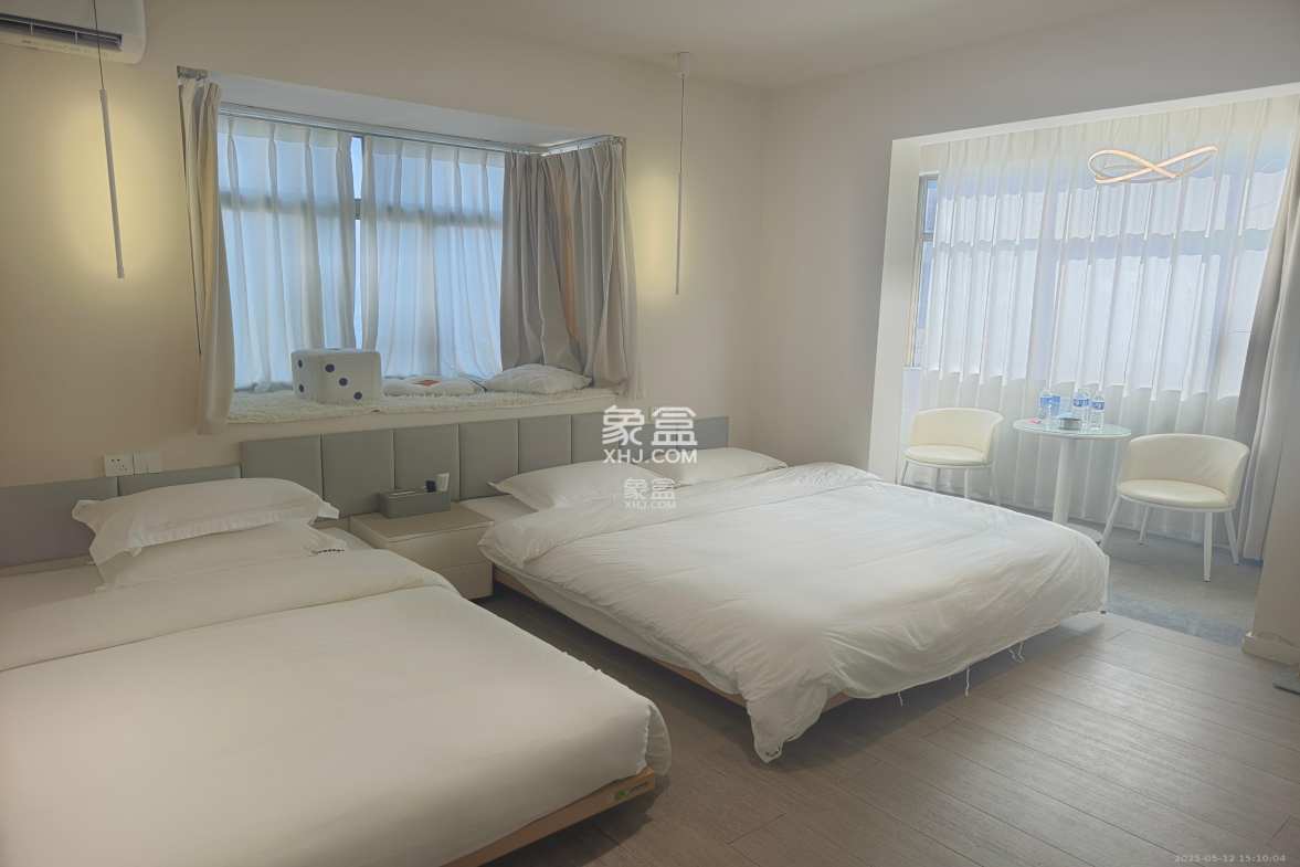 王府井公寓(福源公寓) 4室2厅2卫 4500.0元/月 王府井公寓(福源公寓) 4室2厅2卫 4500.0元/月室内图