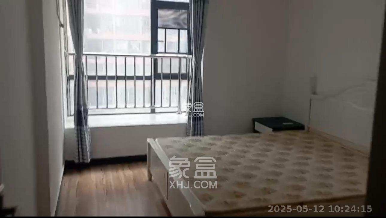 金领家族 3室1厅1卫 1900.0元/月 金领家族 3室1厅1卫 1900.0元/月室内图