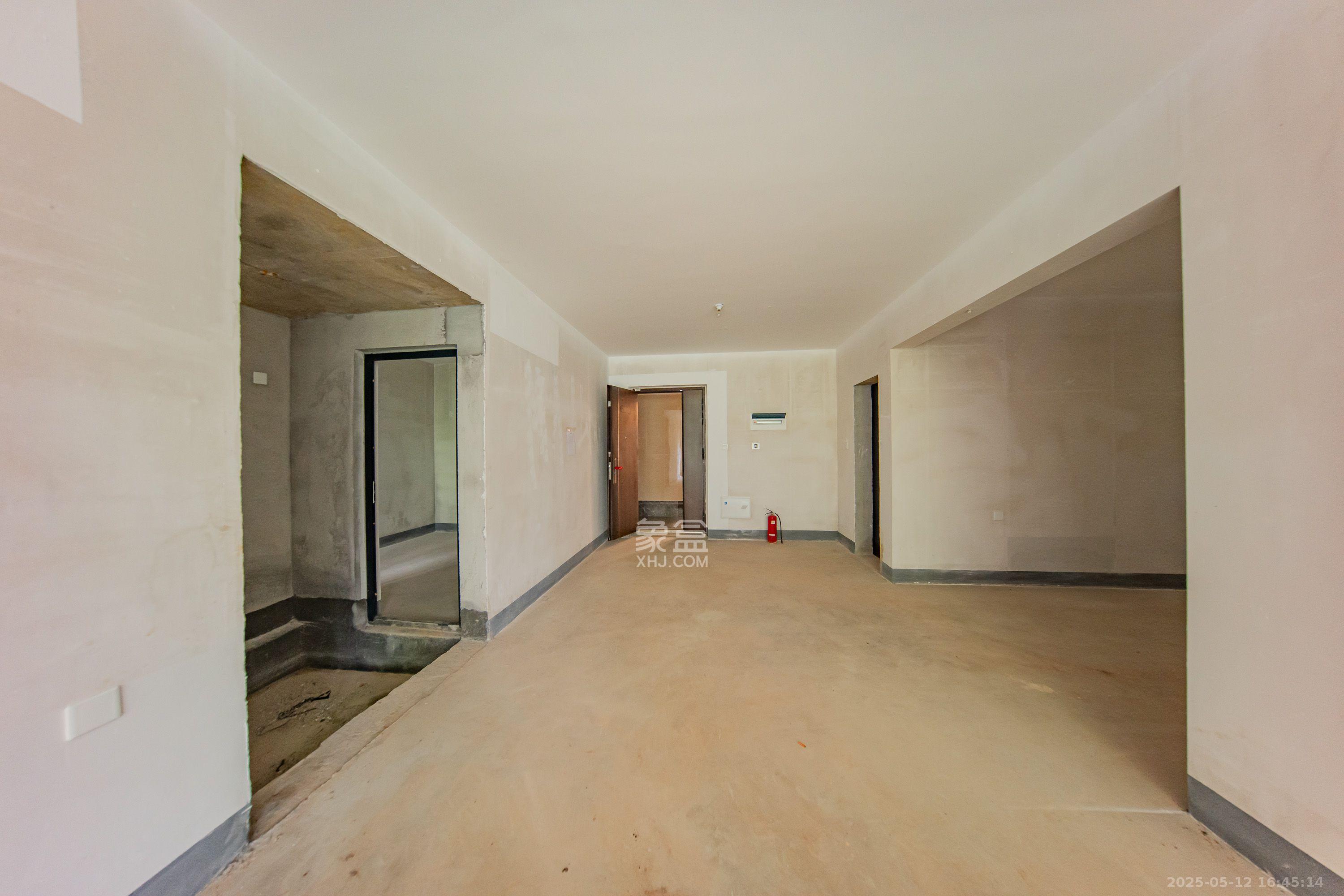 建投象山国际  3室2厅2卫    1500.0元/月