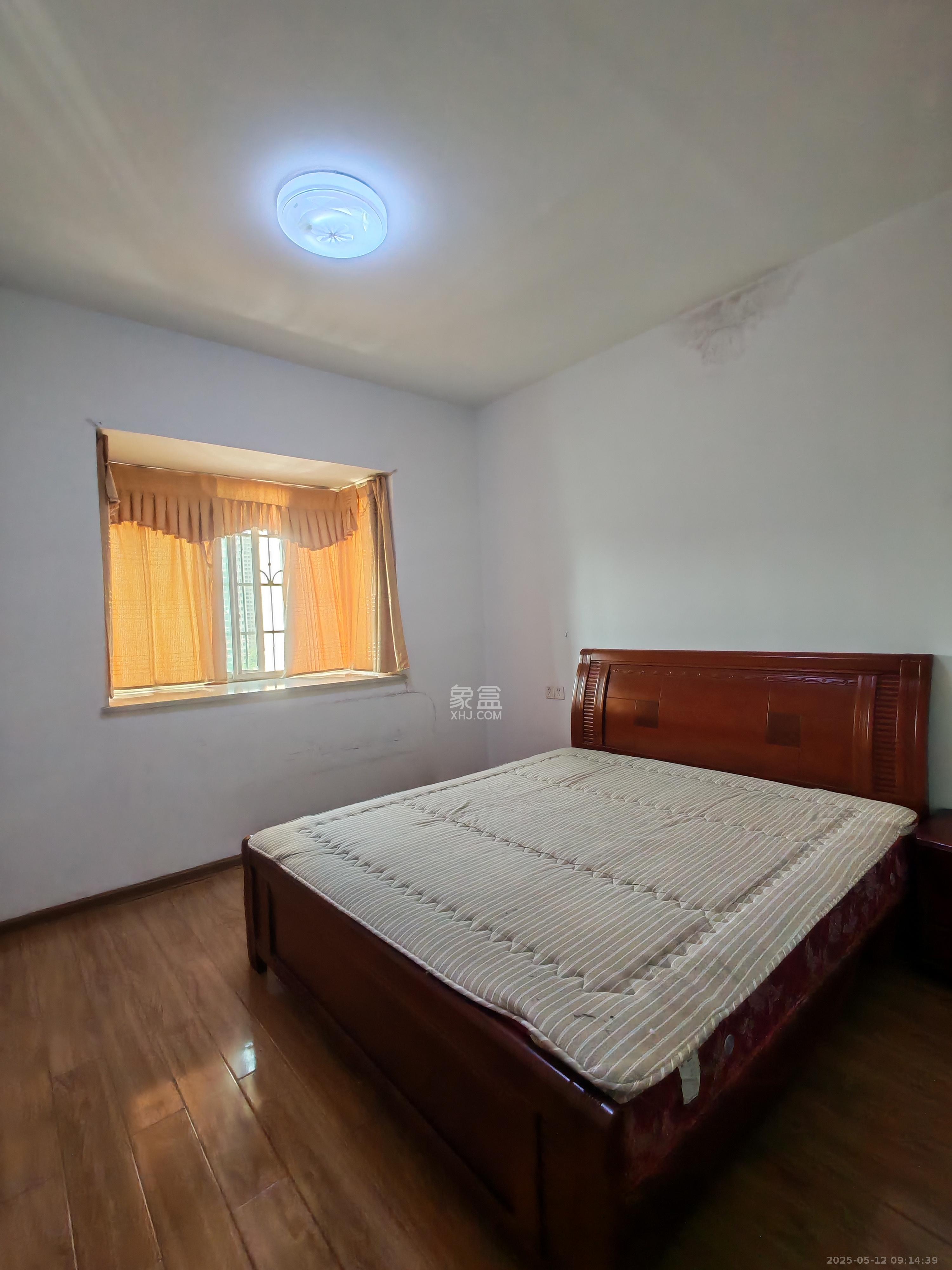 东城名苑 3室2厅2卫 1500.0元/月 东城名苑 3室2厅2卫 1500.0元/月室内图