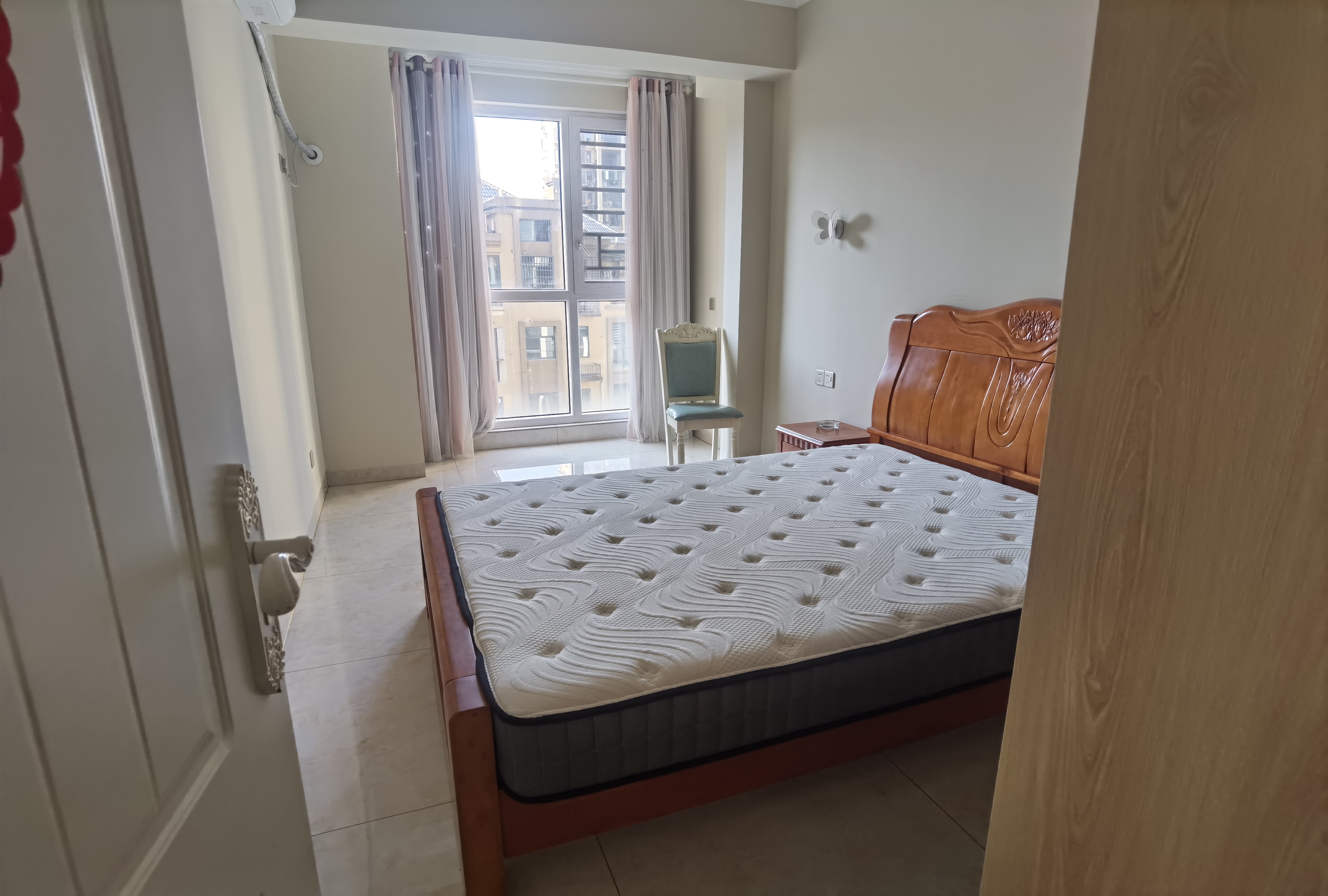 天门壹号 4室2厅2卫 2600.0元/月 天门壹号 4室2厅2卫 2600.0元/月室内图