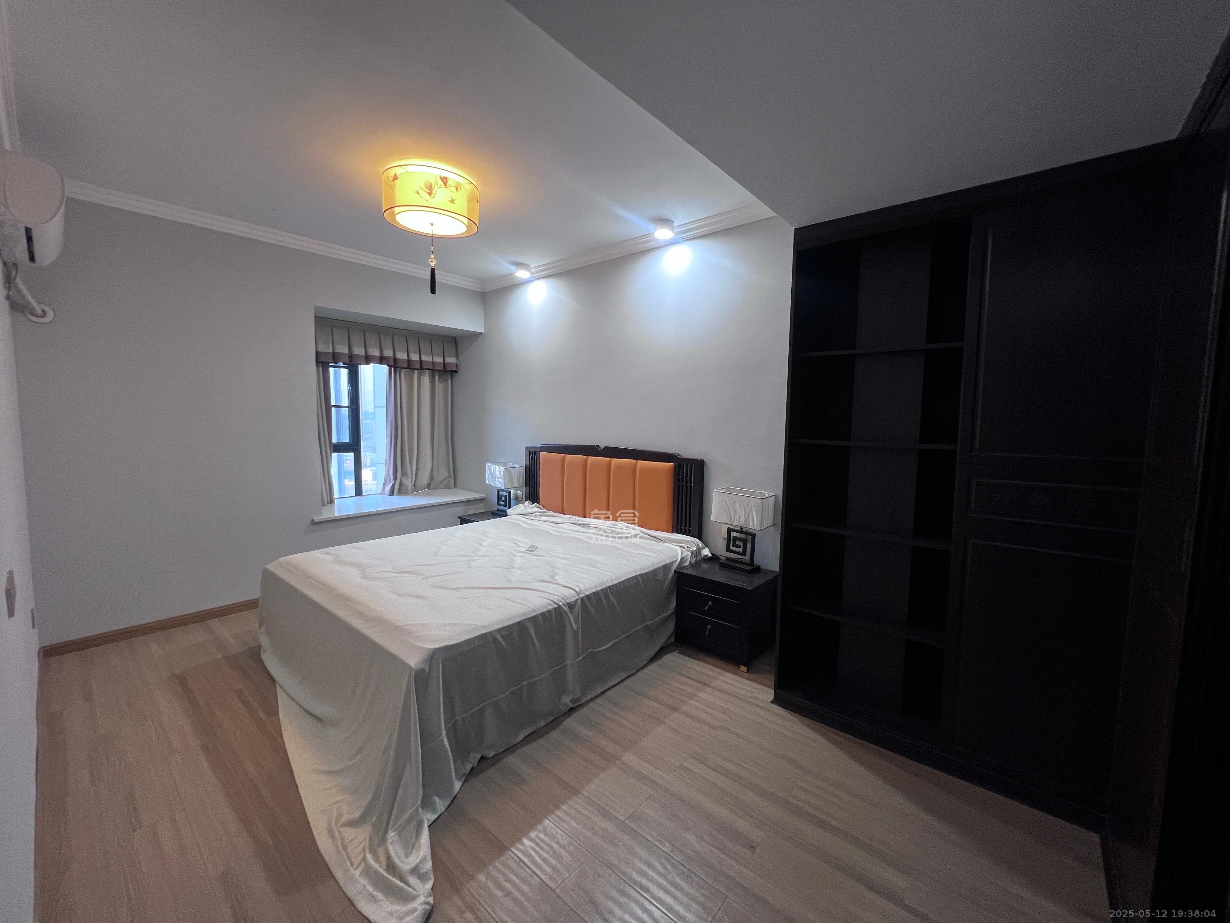 湾田九华湖畔壹号 5室2厅2卫 138.0万 湾田九华湖畔壹号 5室2厅2卫 138.0万客厅