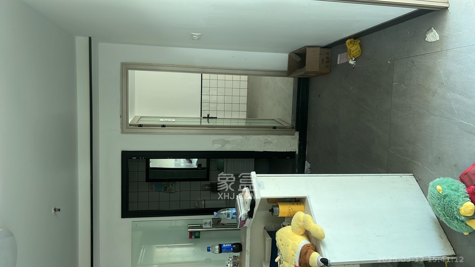 上城星座  2室1厅1卫    1700.0元/月室内图