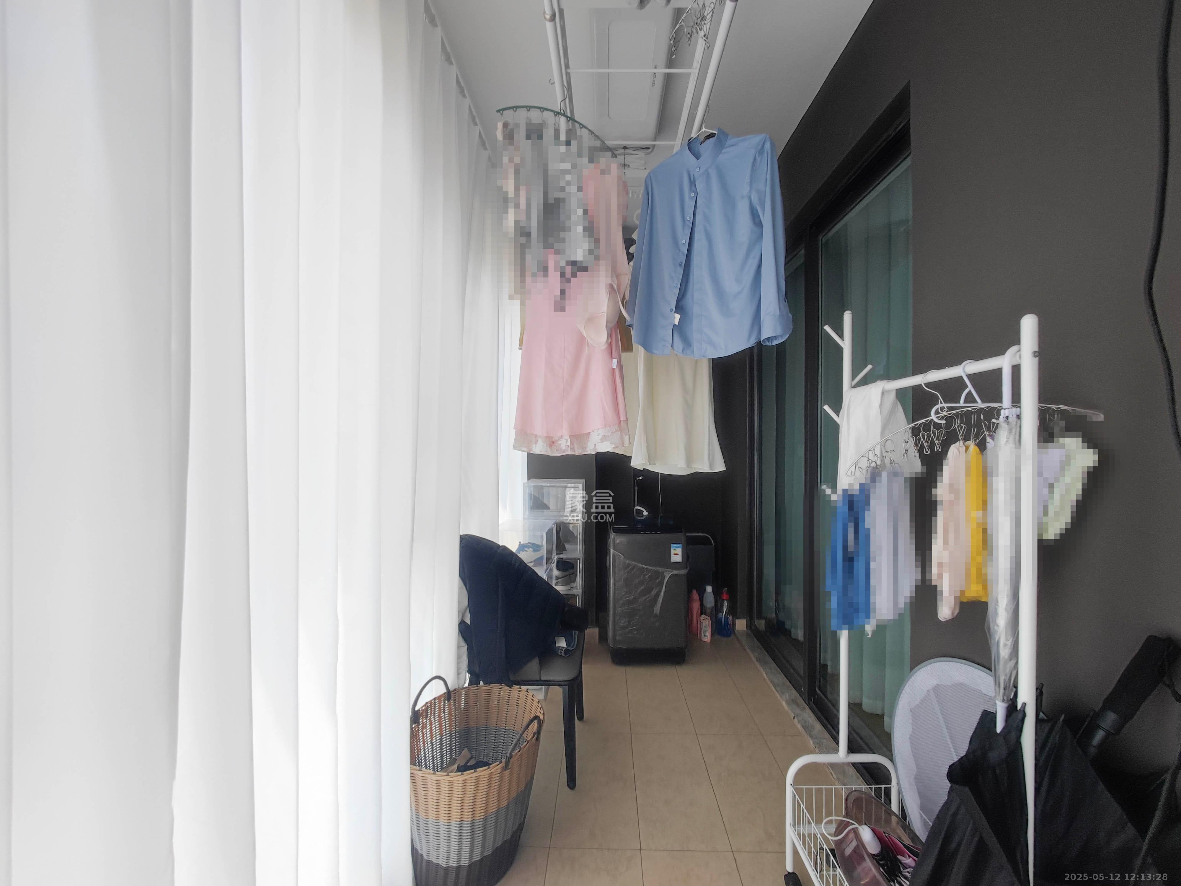 长房星城天地  3室2厅2卫    195.0万 长房星城天地  3室2厅2卫    195.0万阳台