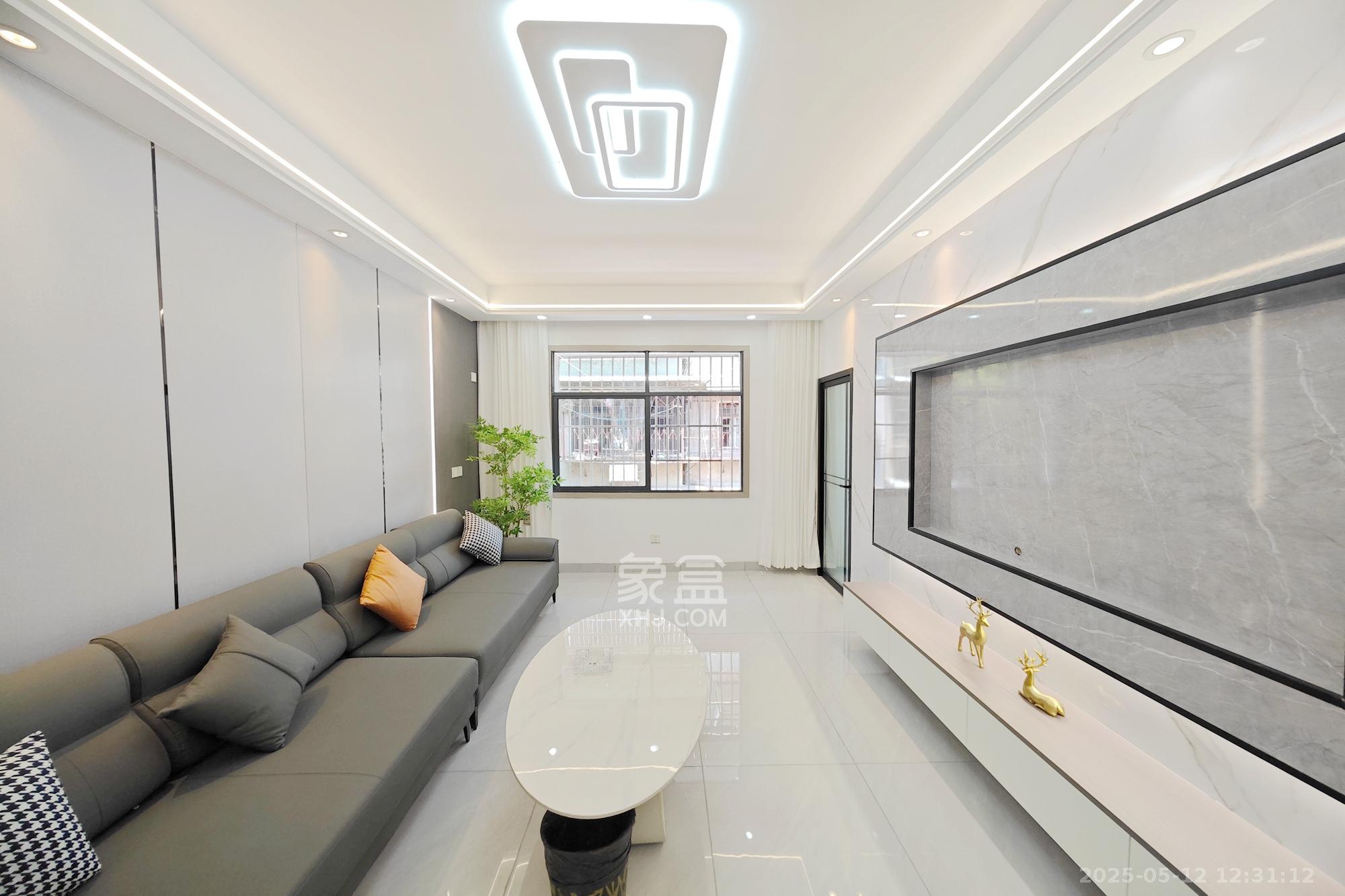 阿弥岭一二片  3室1厅1卫    59.8万 阿弥岭一二片  3室1厅1卫    59.8万客厅