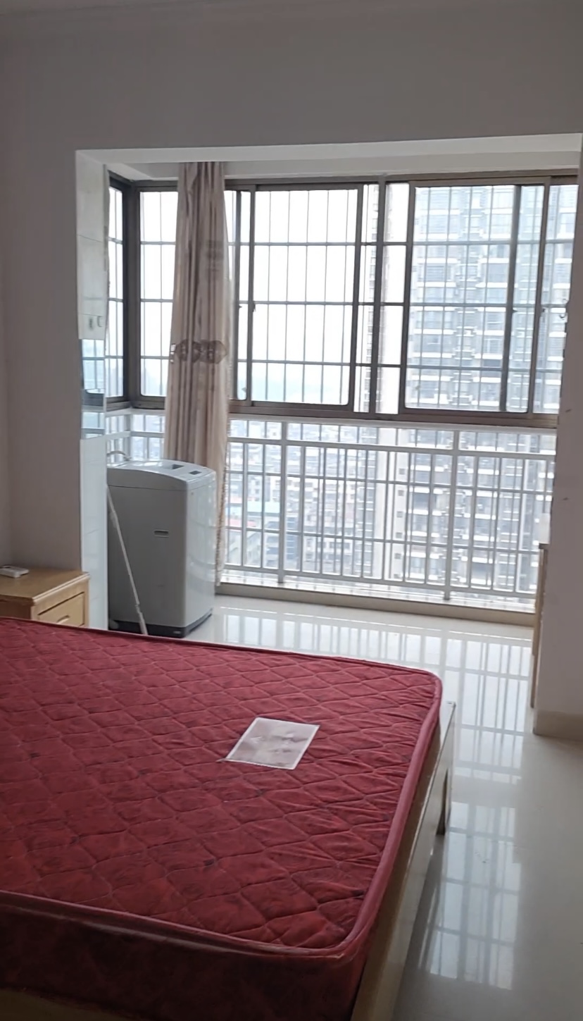 先锋银座  2室1厅2卫   1600.00元/月室内图