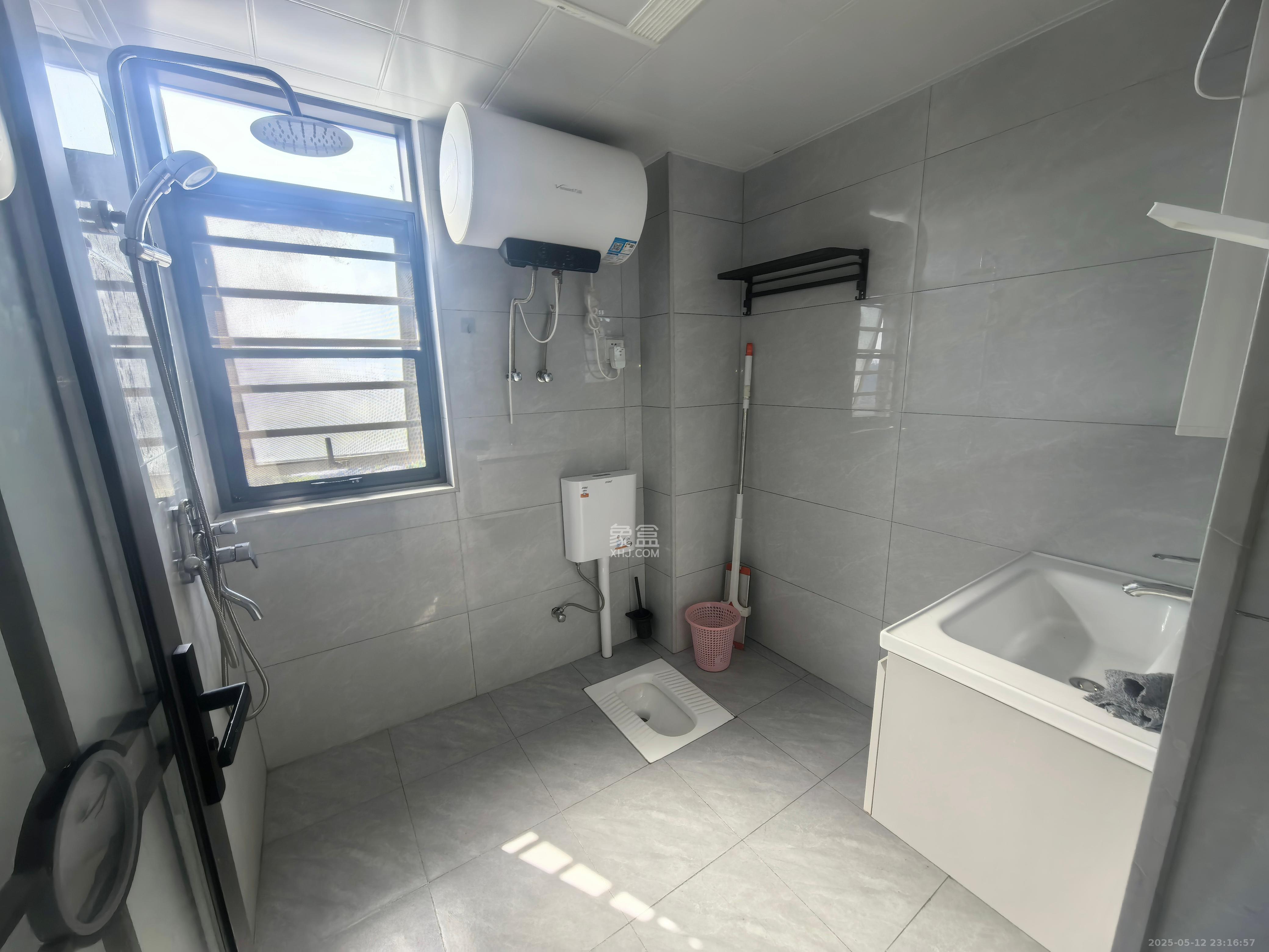 云和华府 1室0厅0卫 1800.0元/月 云和华府 1室0厅0卫 1800.0元/月室内图