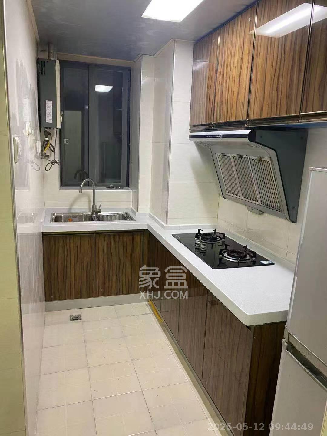 上海城小区  1室1厅1卫   1800.00元/月室内图