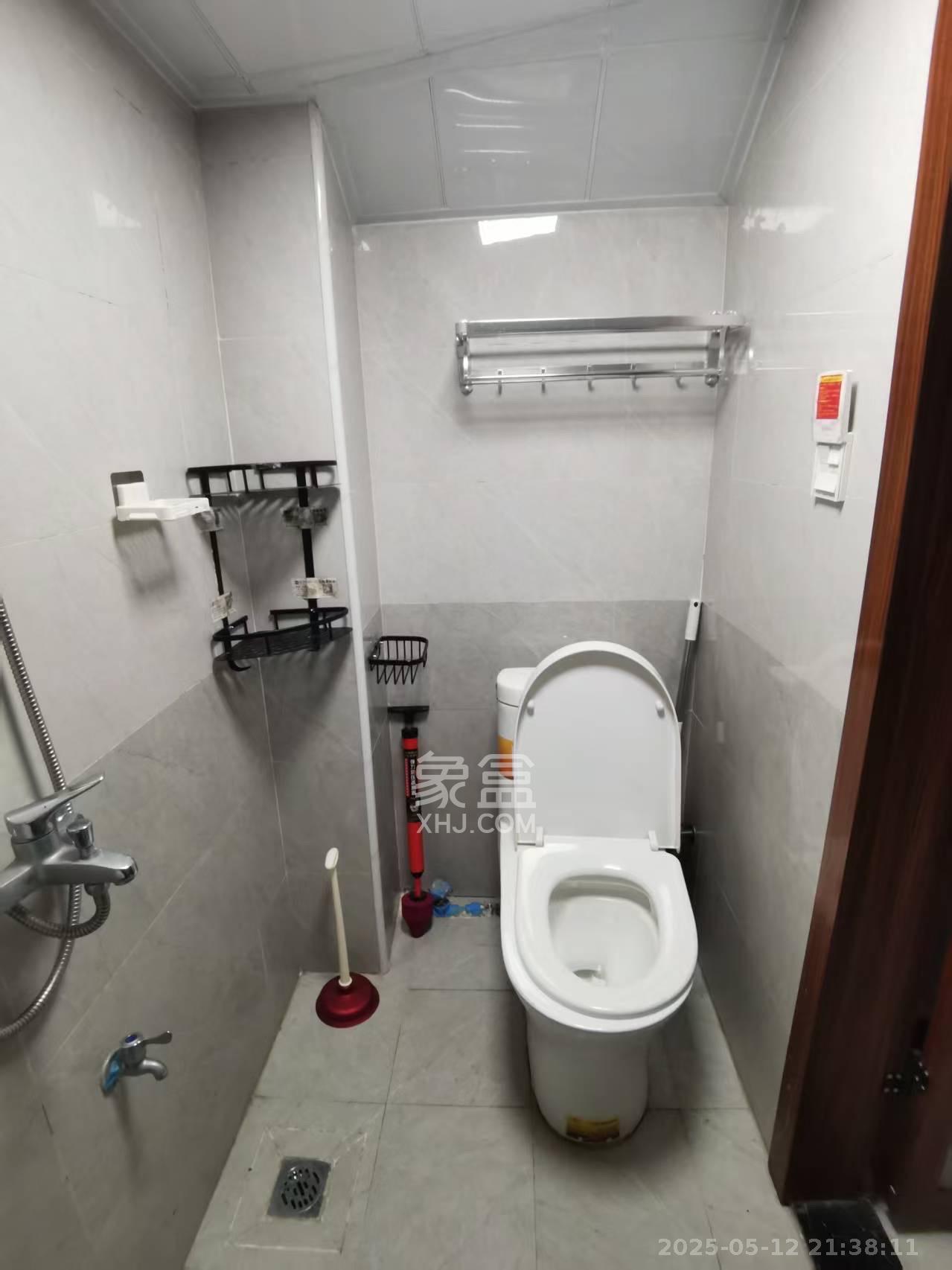 弘坤云寓  1室0厅0卫   1400.00元/月室内图