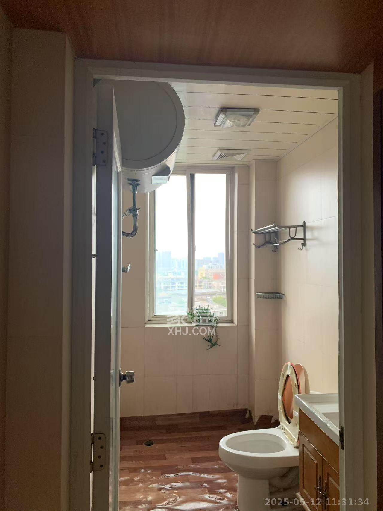 金信阳光在线 3室1厅2卫 1800.0元/月 金信阳光在线 3室1厅2卫 1800.0元/月室内图