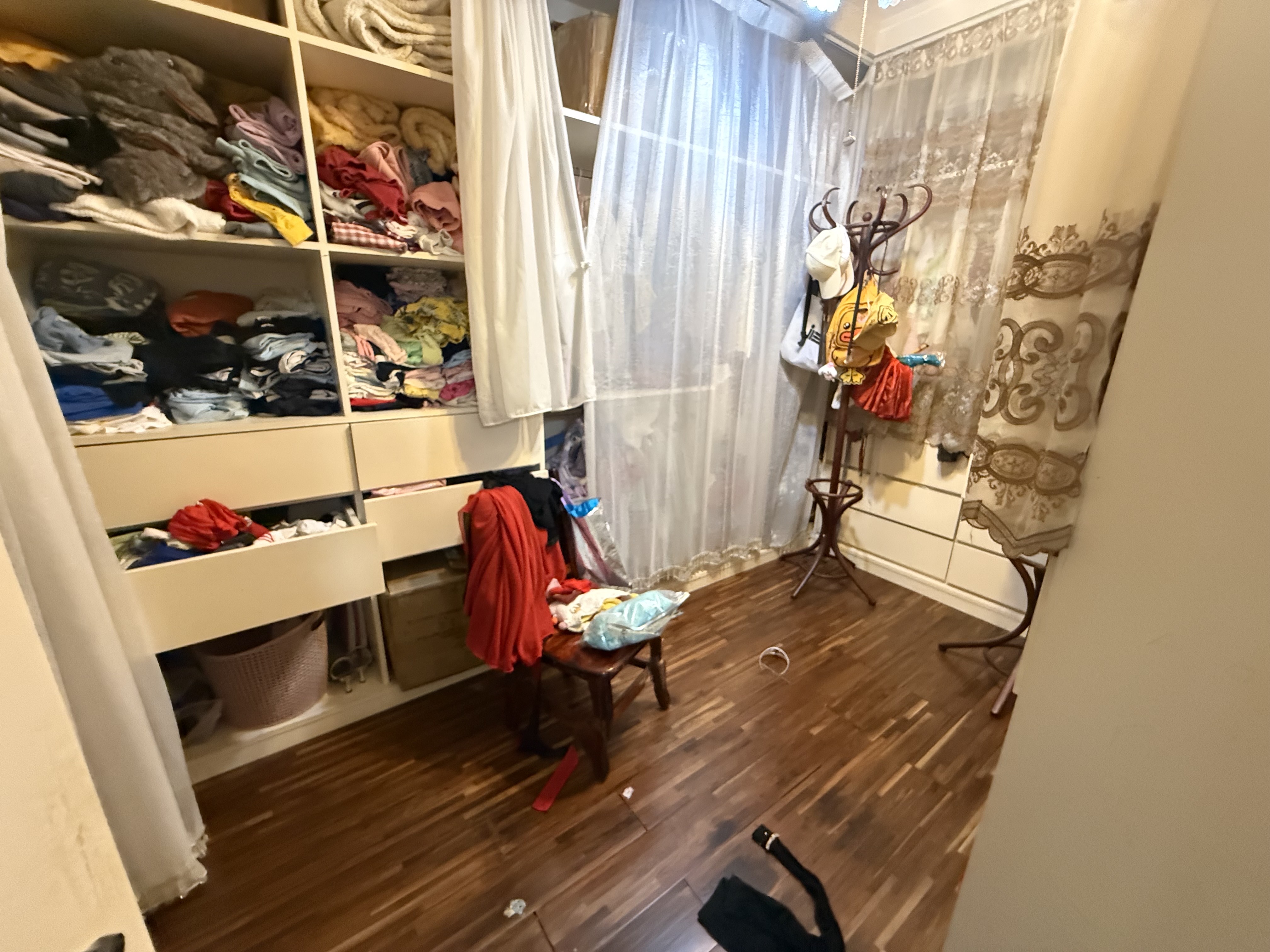 环强御景湾  3室2厅2卫   308.00万客厅