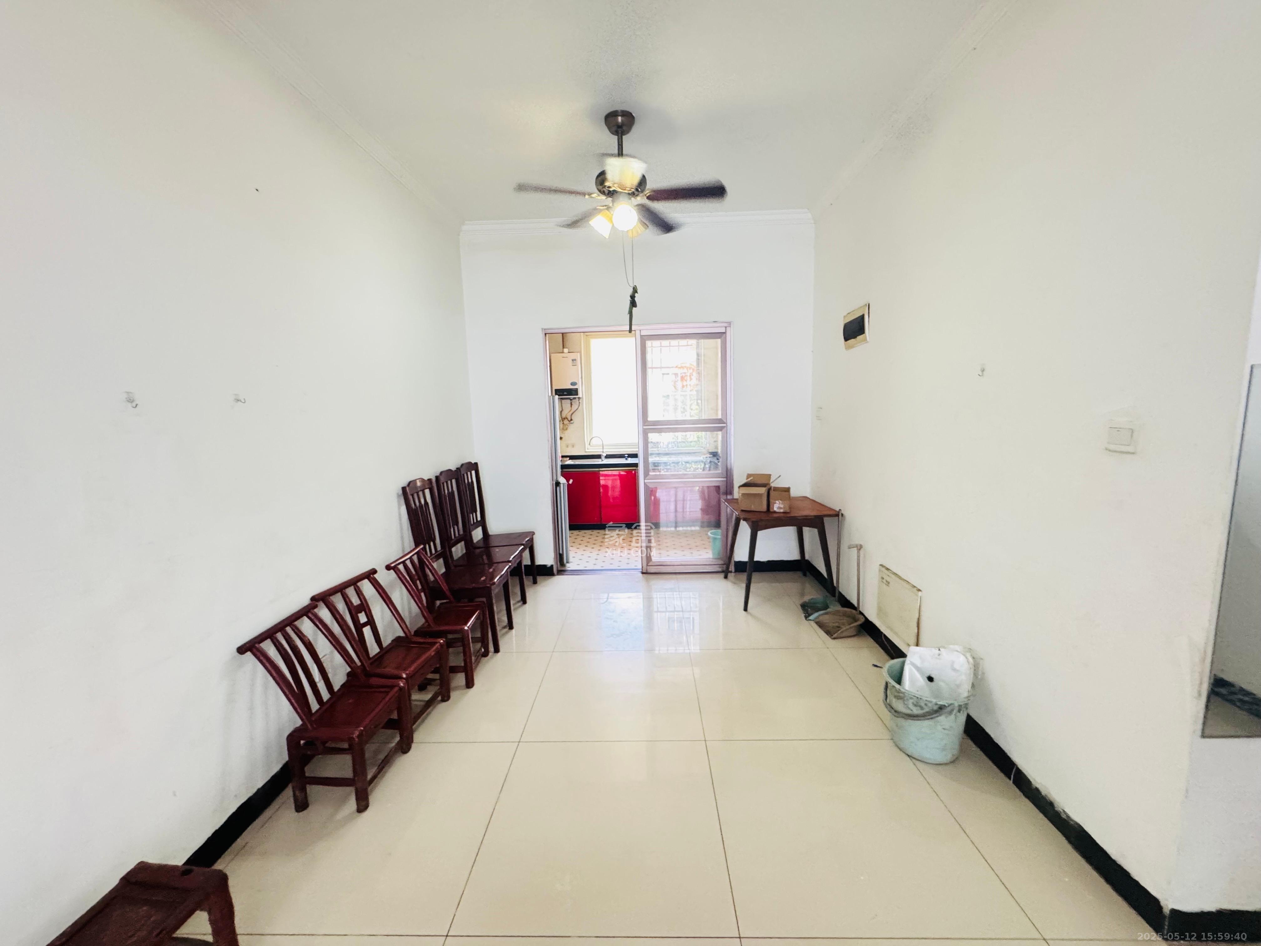 金鹰机电大市场  2室2厅1卫    1100.0元/月 金鹰机电大市场  2室2厅1卫    1100.0元/月室内图