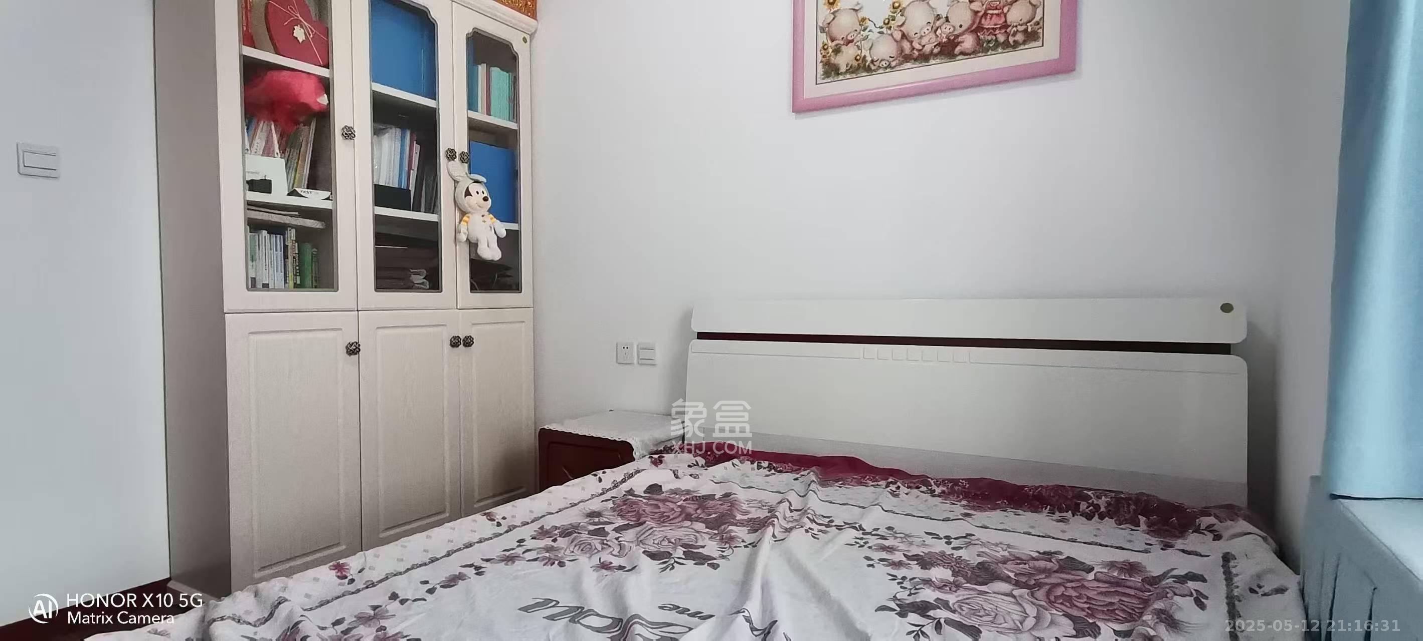 江山帝景哈佛  5室2厅2卫    3000.0元/月室内图