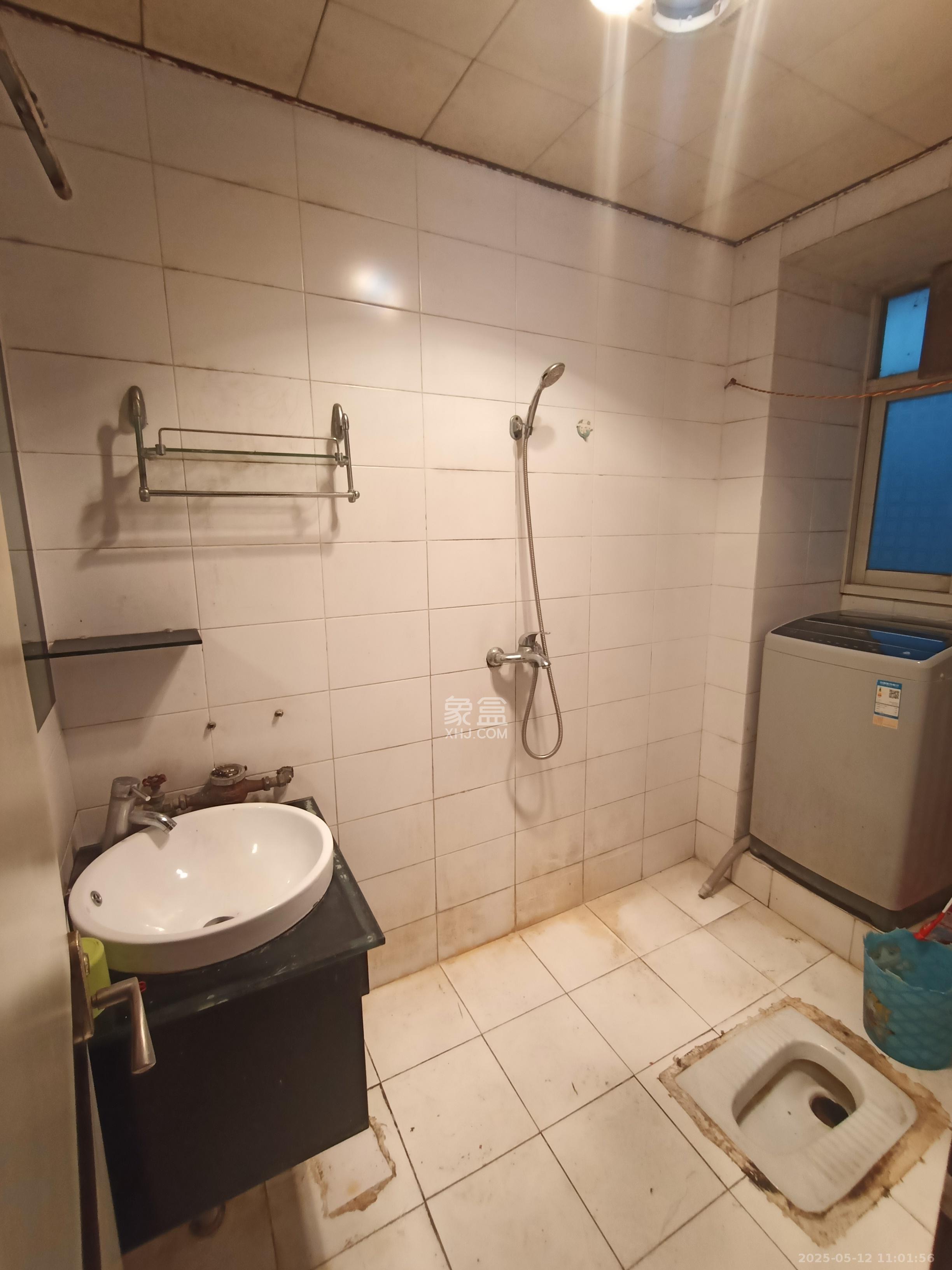 建湘新村  3室2厅1卫   1250.00元/月室内图