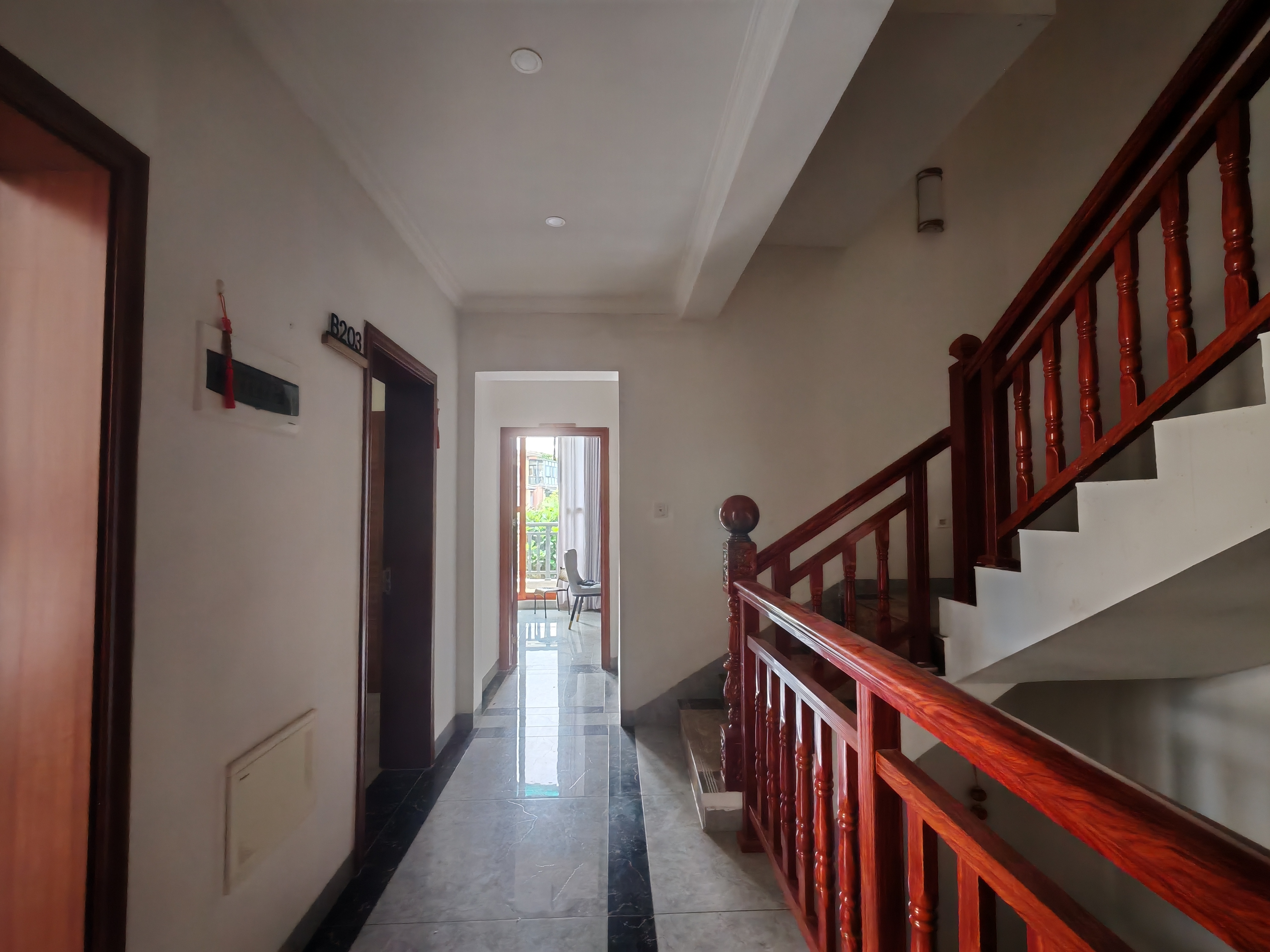 鸿洲江山 1室0厅0卫 9000.0元/月 鸿洲江山 1室0厅0卫 9000.0元/月室内图