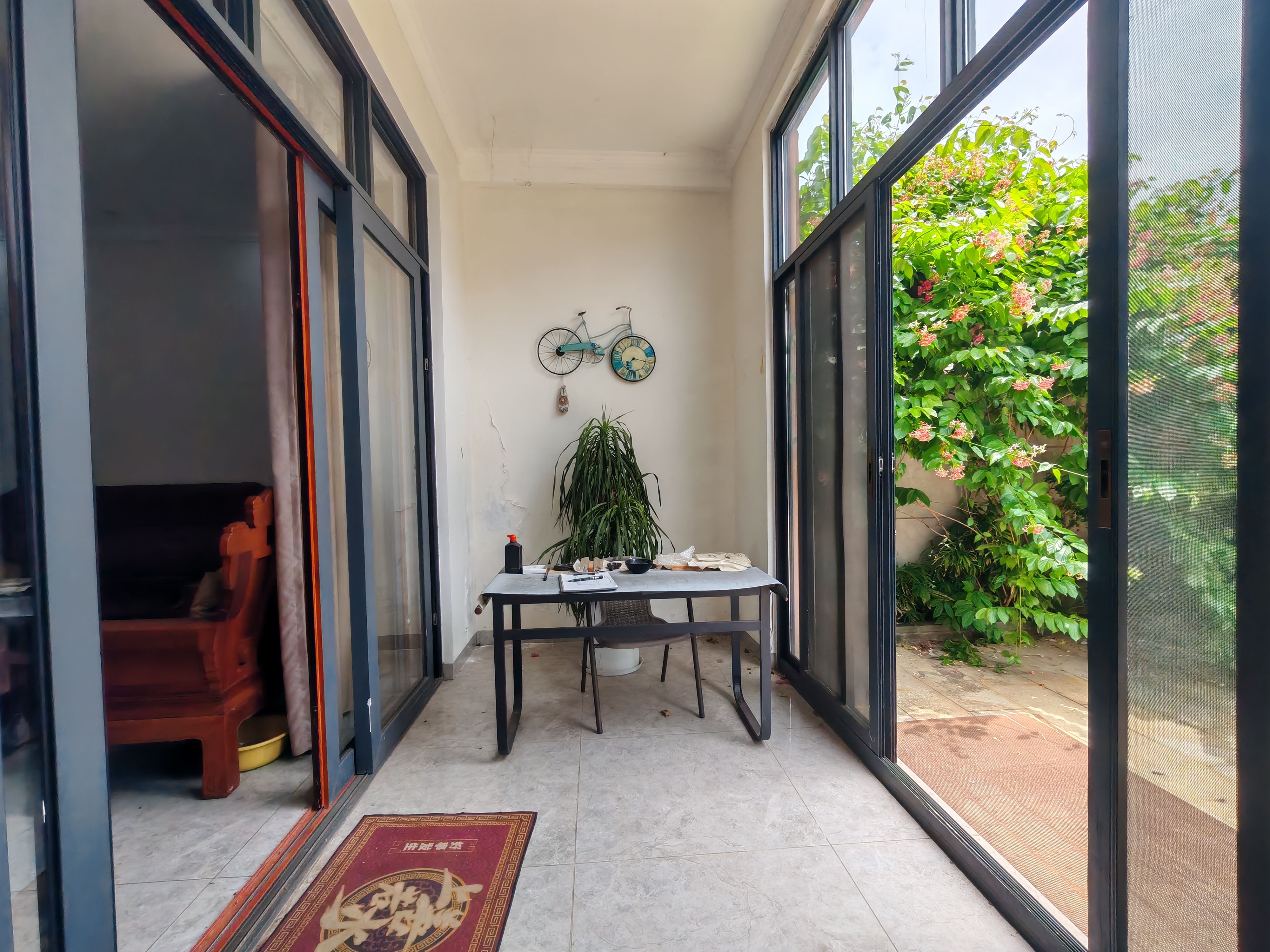 鸿洲江山 1室0厅0卫 9000.0元/月 鸿洲江山 1室0厅0卫 9000.0元/月室内图