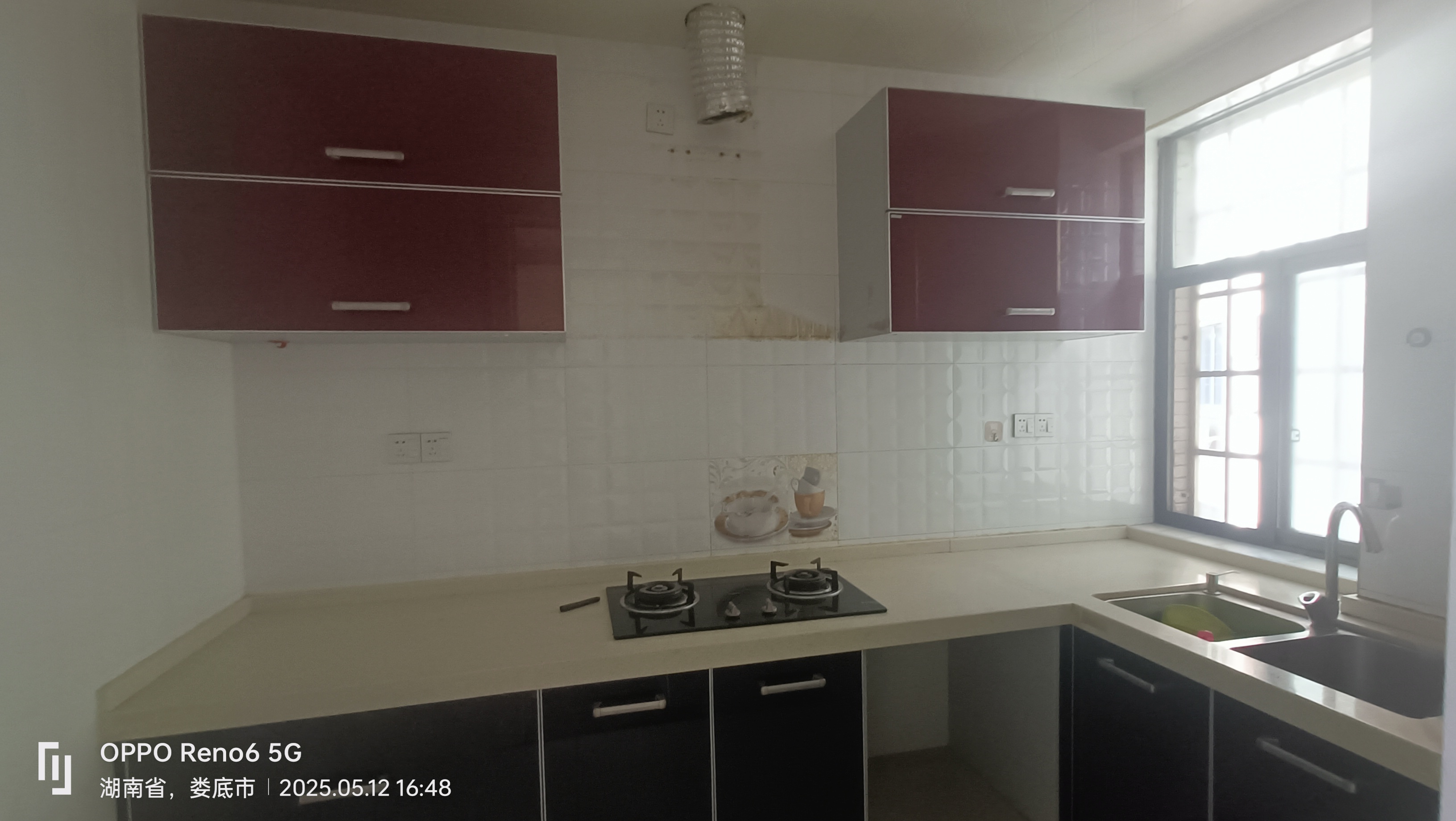 南苑上和一期 3室2厅2卫 78.8万 南苑上和一期 3室2厅2卫 78.8万客厅