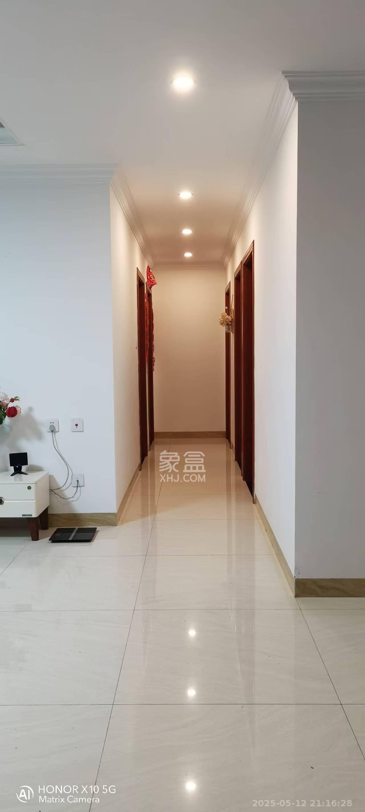 江山帝景哈佛  5室2厅2卫    3000.0元/月 江山帝景哈佛  5室2厅2卫    3000.0元/月室内图