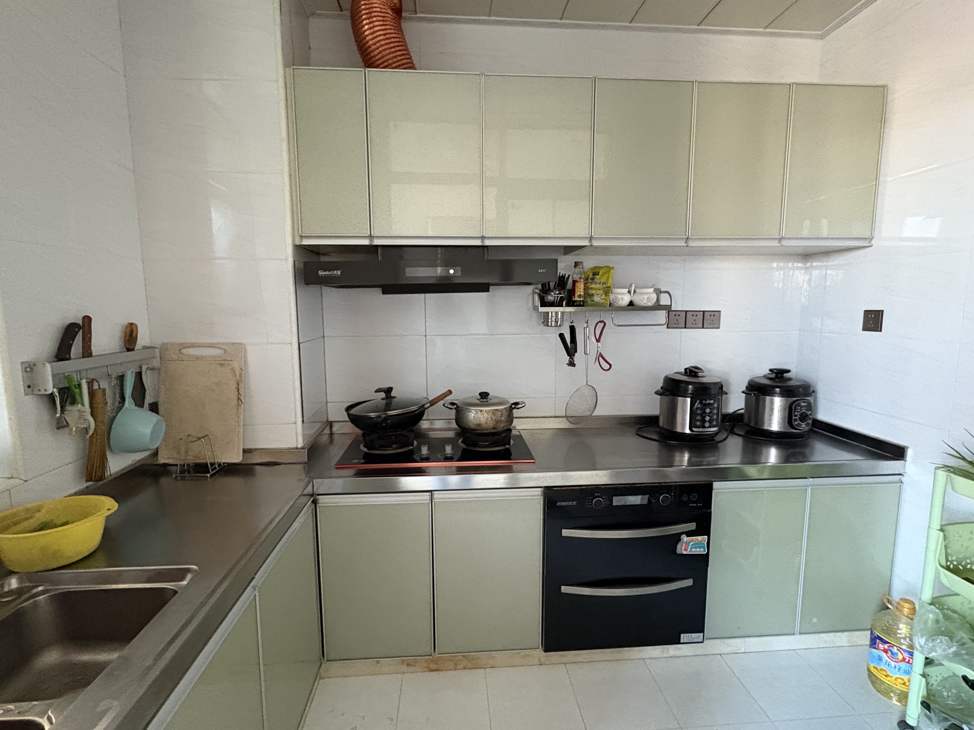 大同沁园  3室2厅2卫    2000.0元/月 大同沁园  3室2厅2卫    2000.0元/月室内图